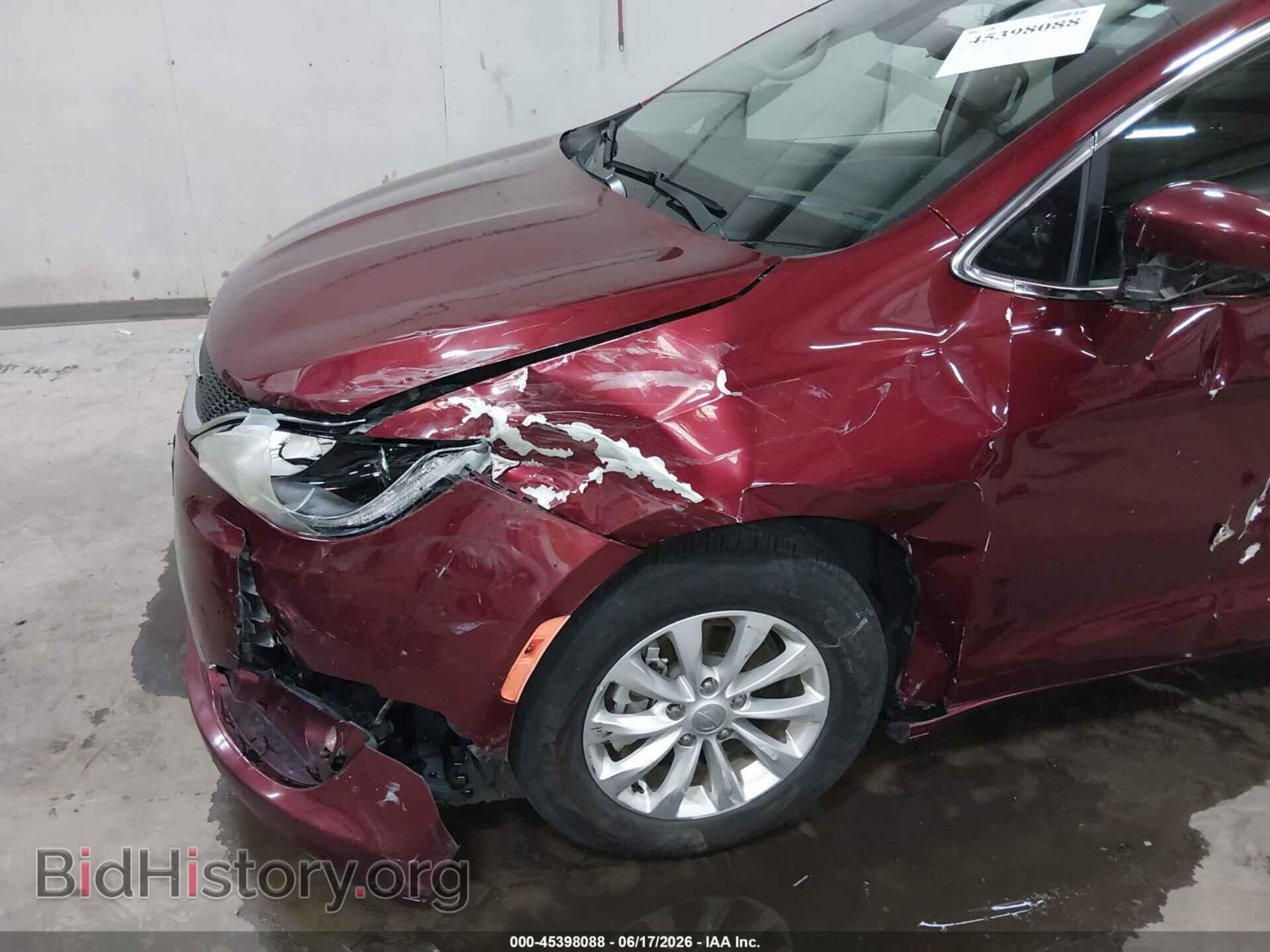 2018 CHRYSLER PACIFICA - VIN: 2C4RC1FG8JR123769 - Photo 6