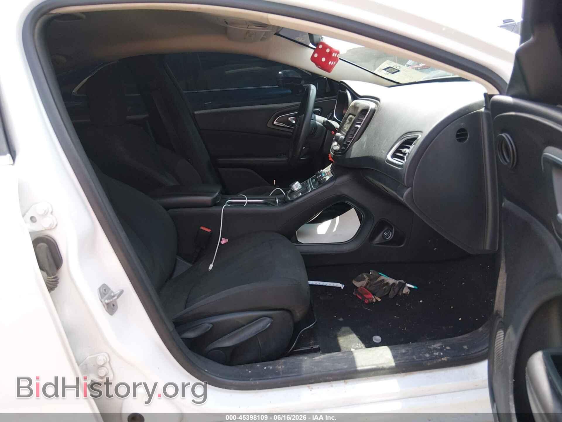 2015 CHRYSLER 200 - VIN: 1C3CCCFB3FN549741 - Photo 5