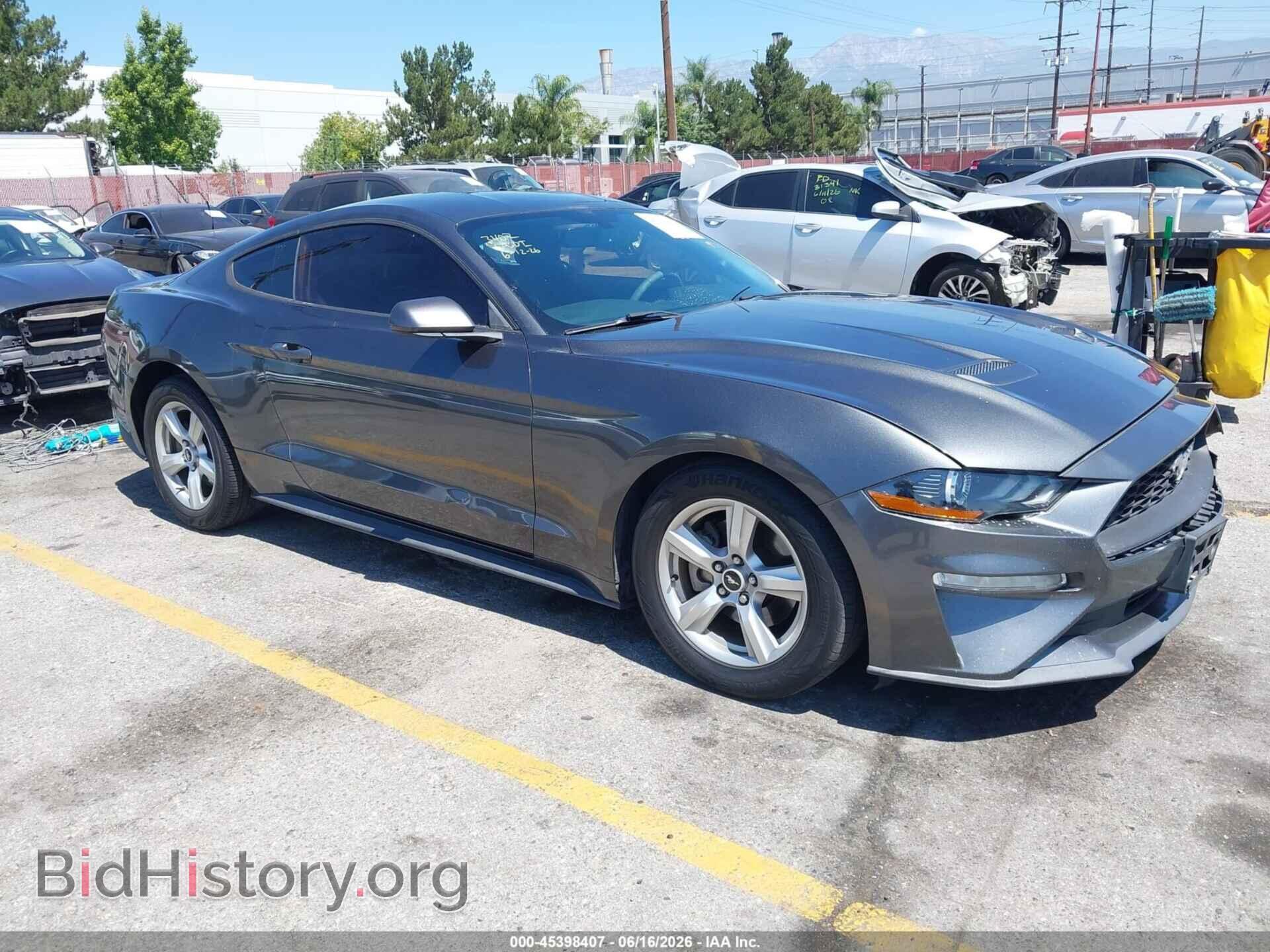 Photo 1FA6P8TH3J5114526 - FORD MUSTANG 2018