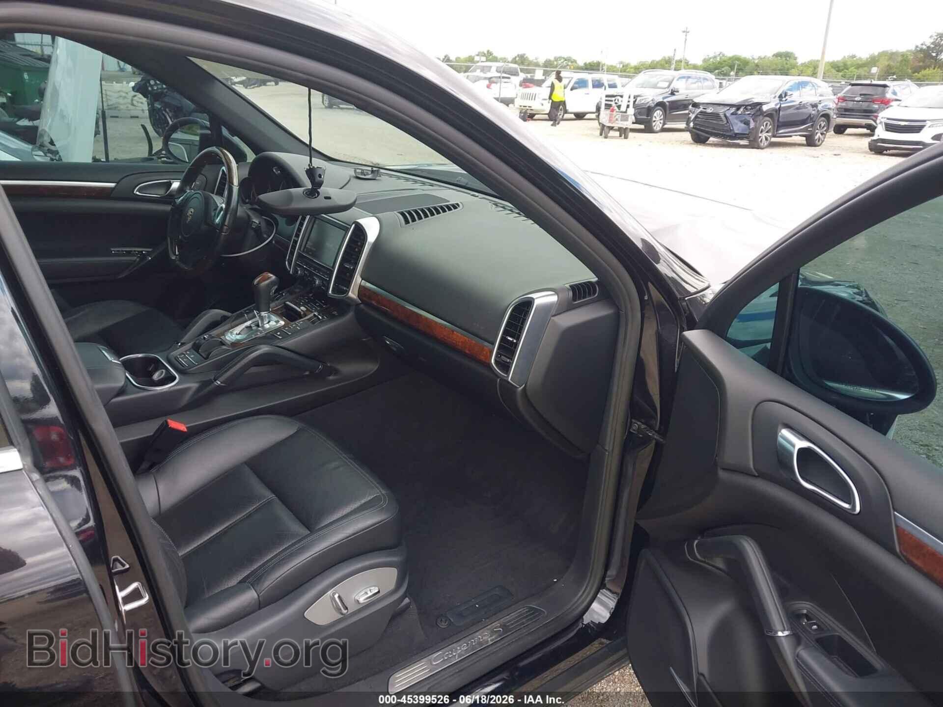 2011 PORSCHE CAYENNE - VIN: WP1AB2A24BLA46392 - Photo 5