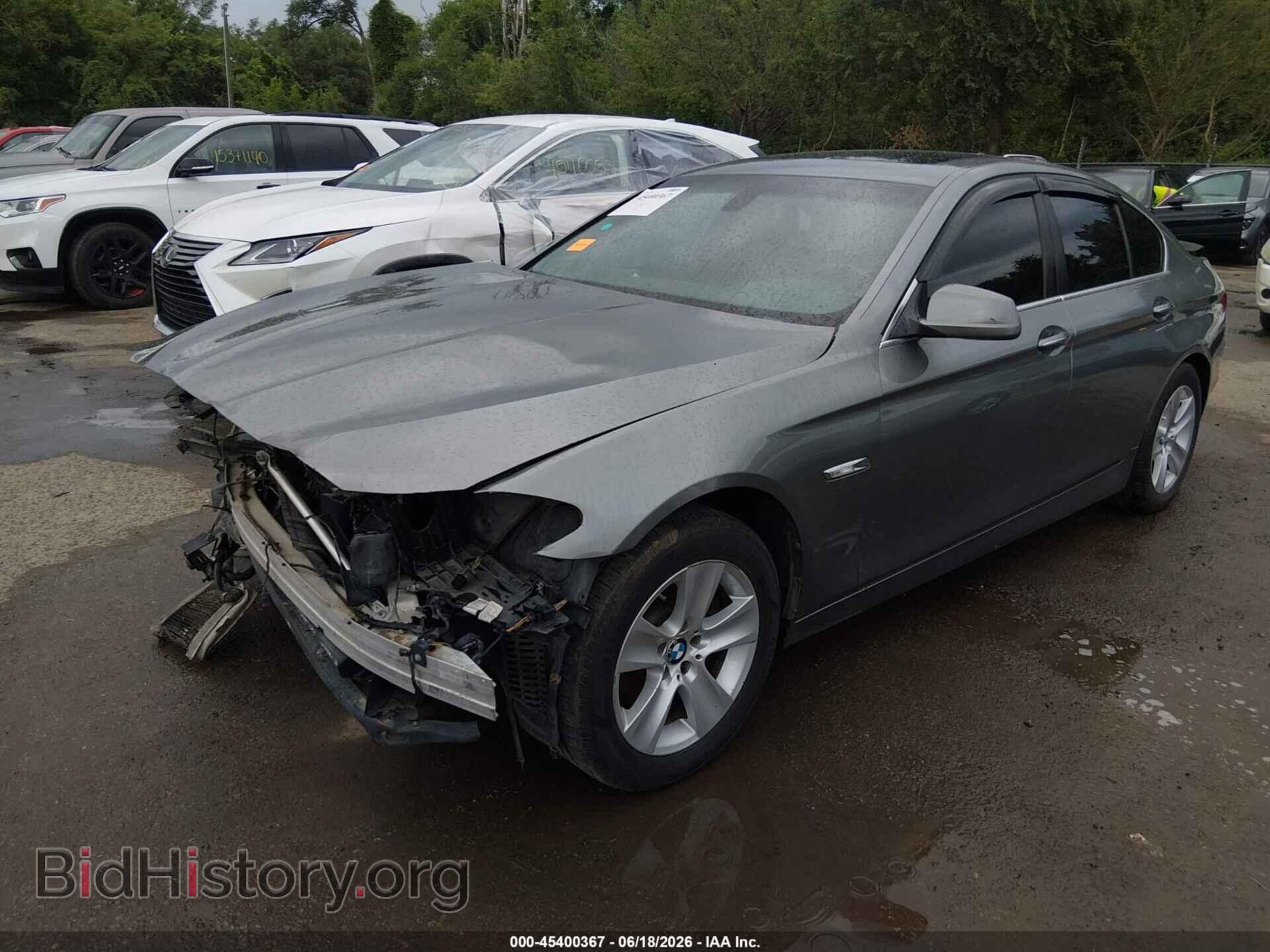 2012 BMW 528I - VIN: WBAXH5C51CDW06445 - Фото 2