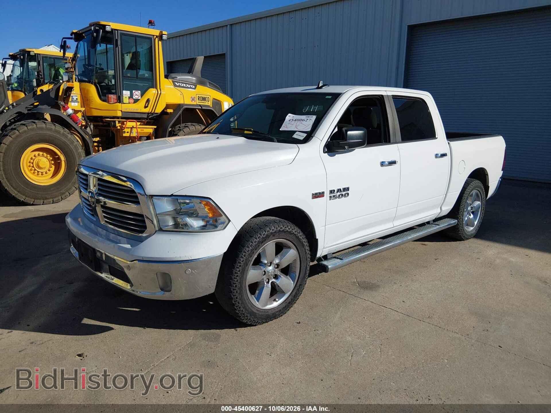 2016 RAM 1500 (VIN 3C6RR6LT2GG331228) — фото 2 из 19