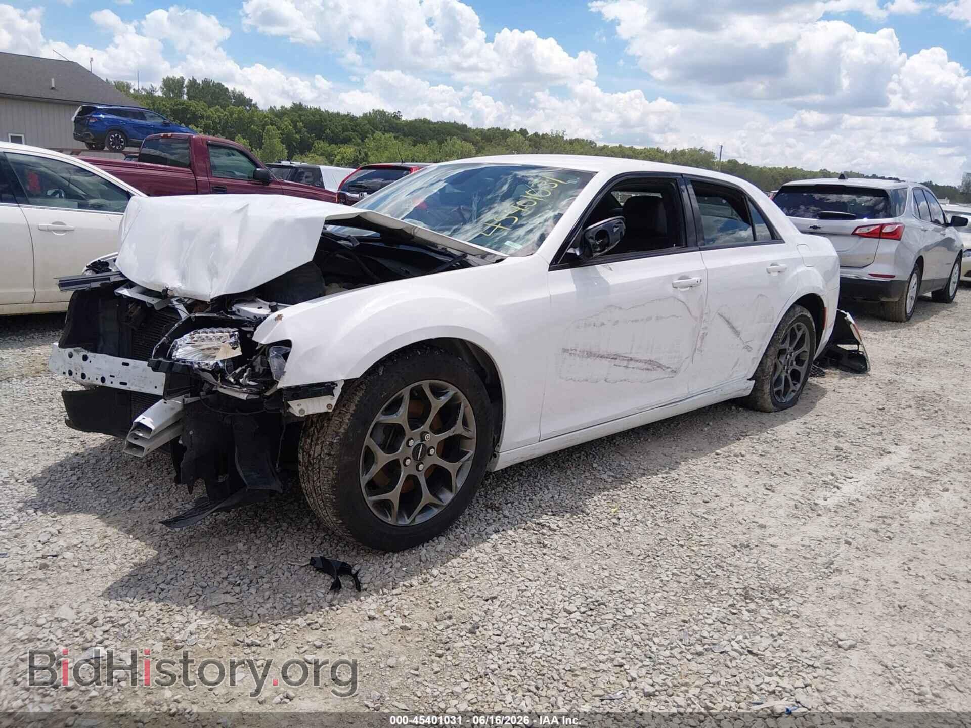 2016 CHRYSLER 300 - VIN: 2C3CCAGG2GH253229 - Фото 2