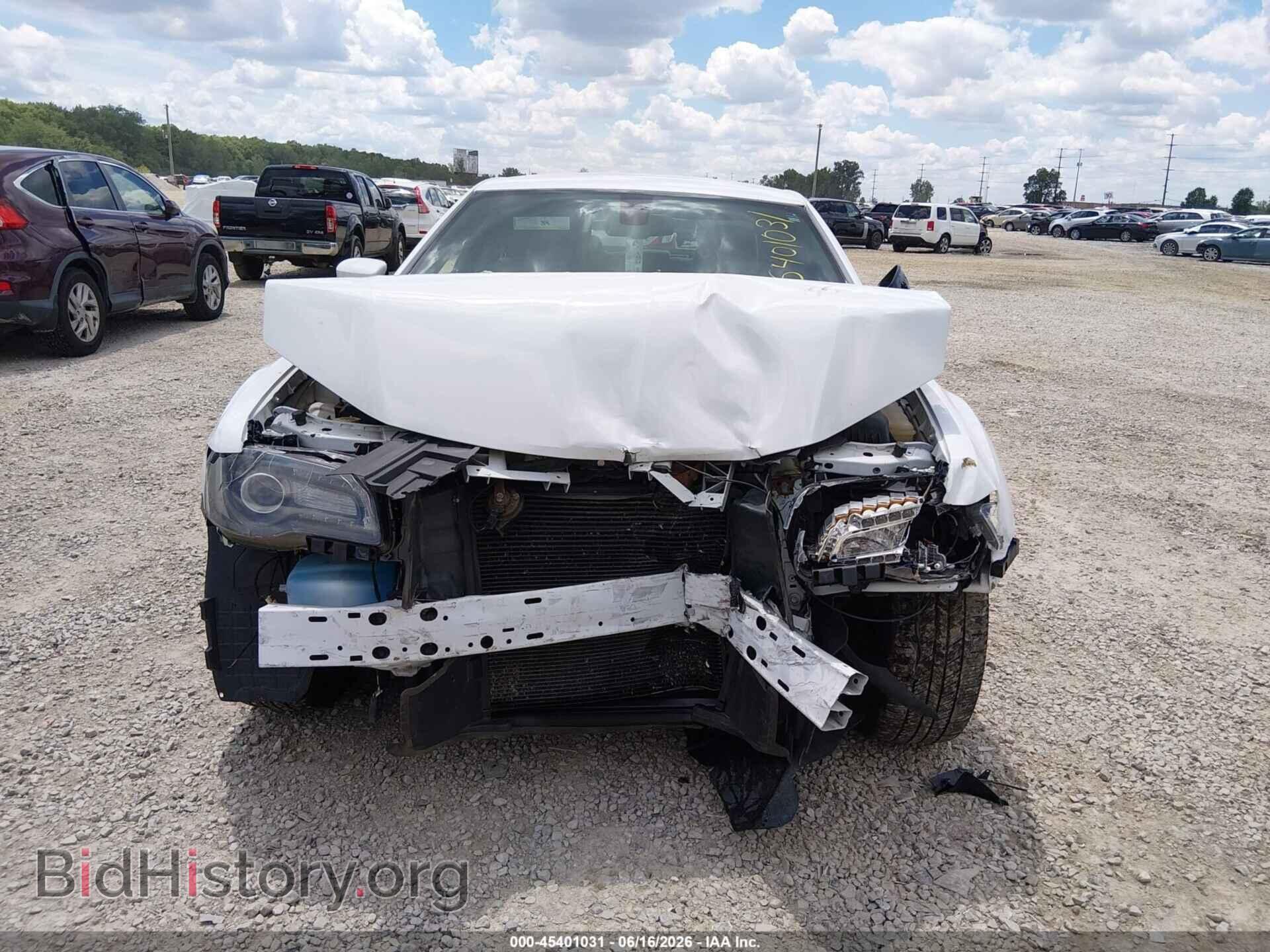2016 CHRYSLER 300 - VIN: 2C3CCAGG2GH253229 - Фото 13