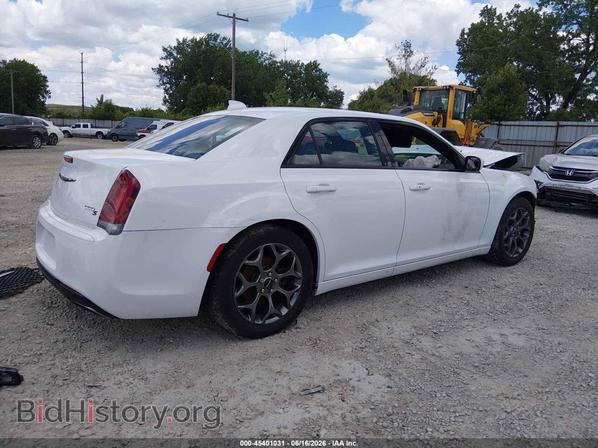 2016 CHRYSLER 300 - VIN: 2C3CCAGG2GH253229 - Фото 4