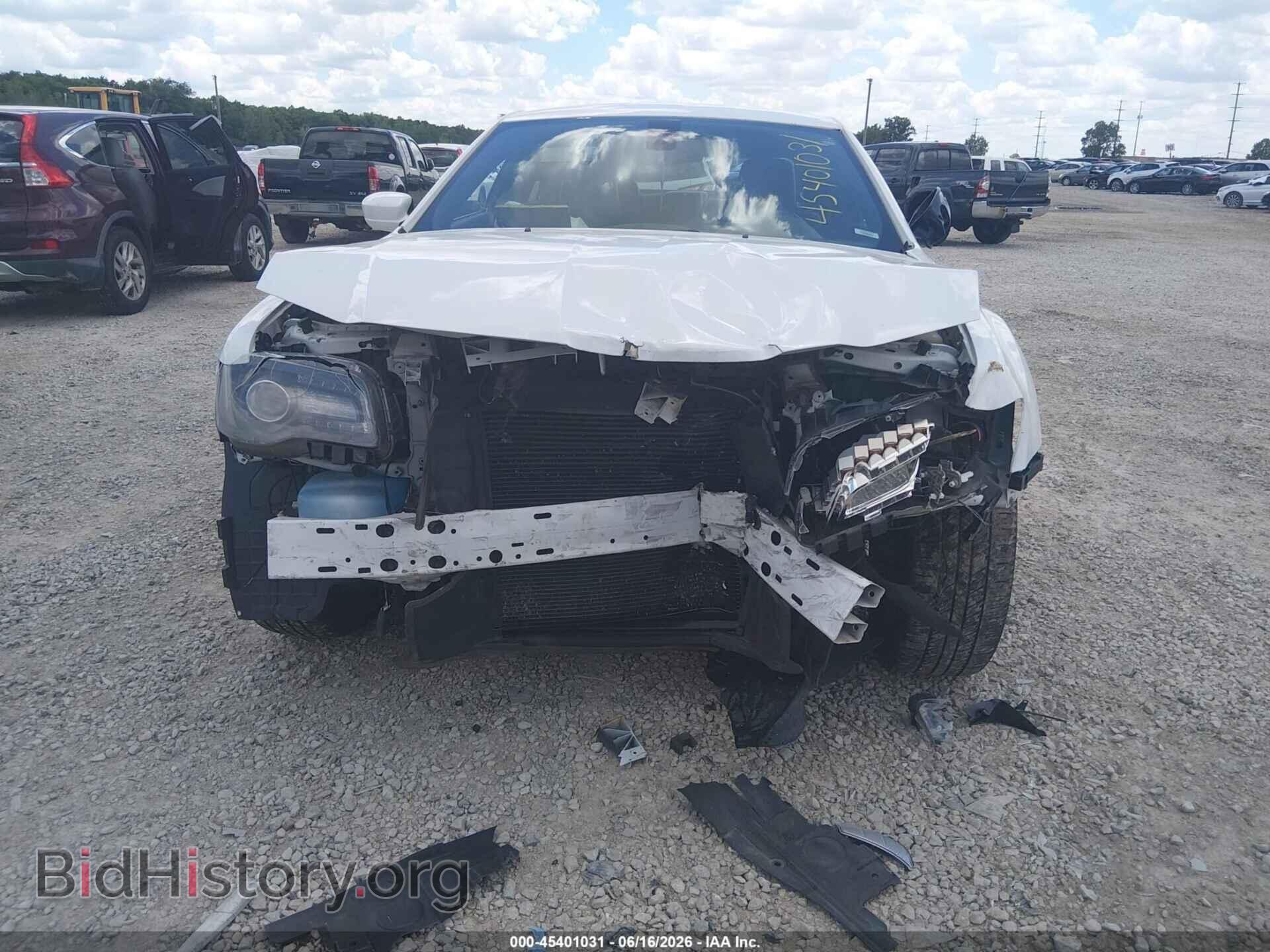 2016 CHRYSLER 300 - VIN: 2C3CCAGG2GH253229 - Фото 6
