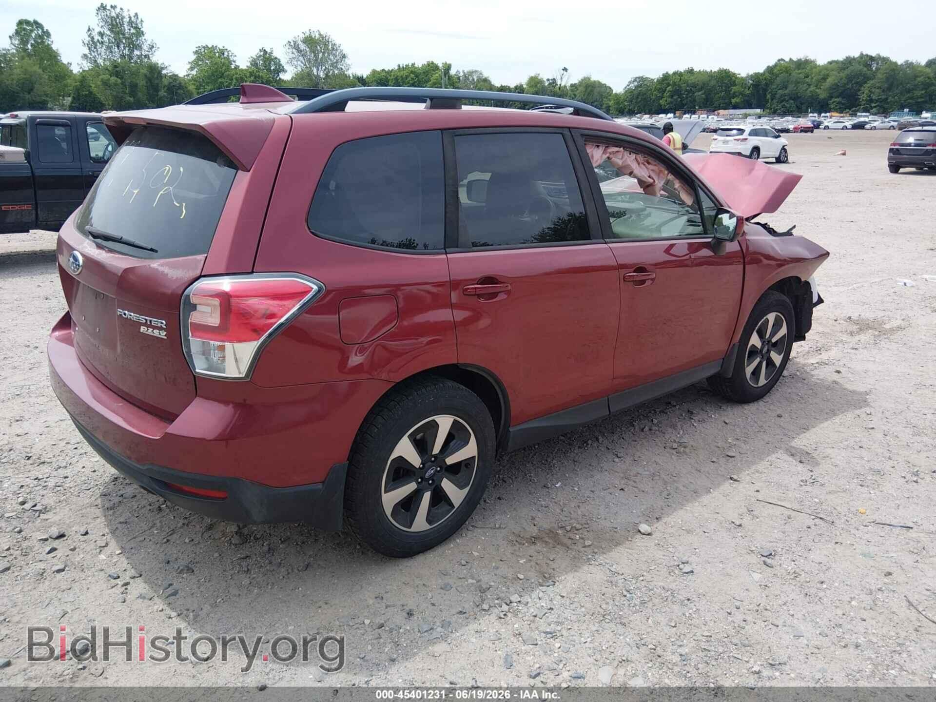 2017 SUBARU FORESTER - VIN: JF2SJAEC7HH400859 - Фото 4