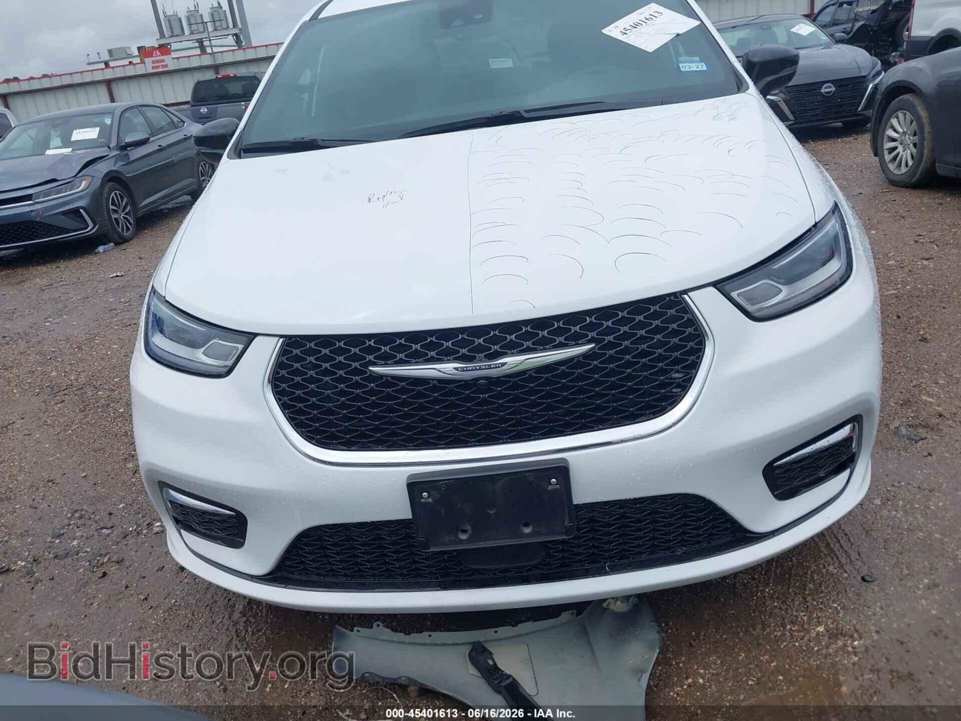 2025 CHRYSLER PACIFICA - VIN: 2C4RC1BG2SR570458 - Photo 12