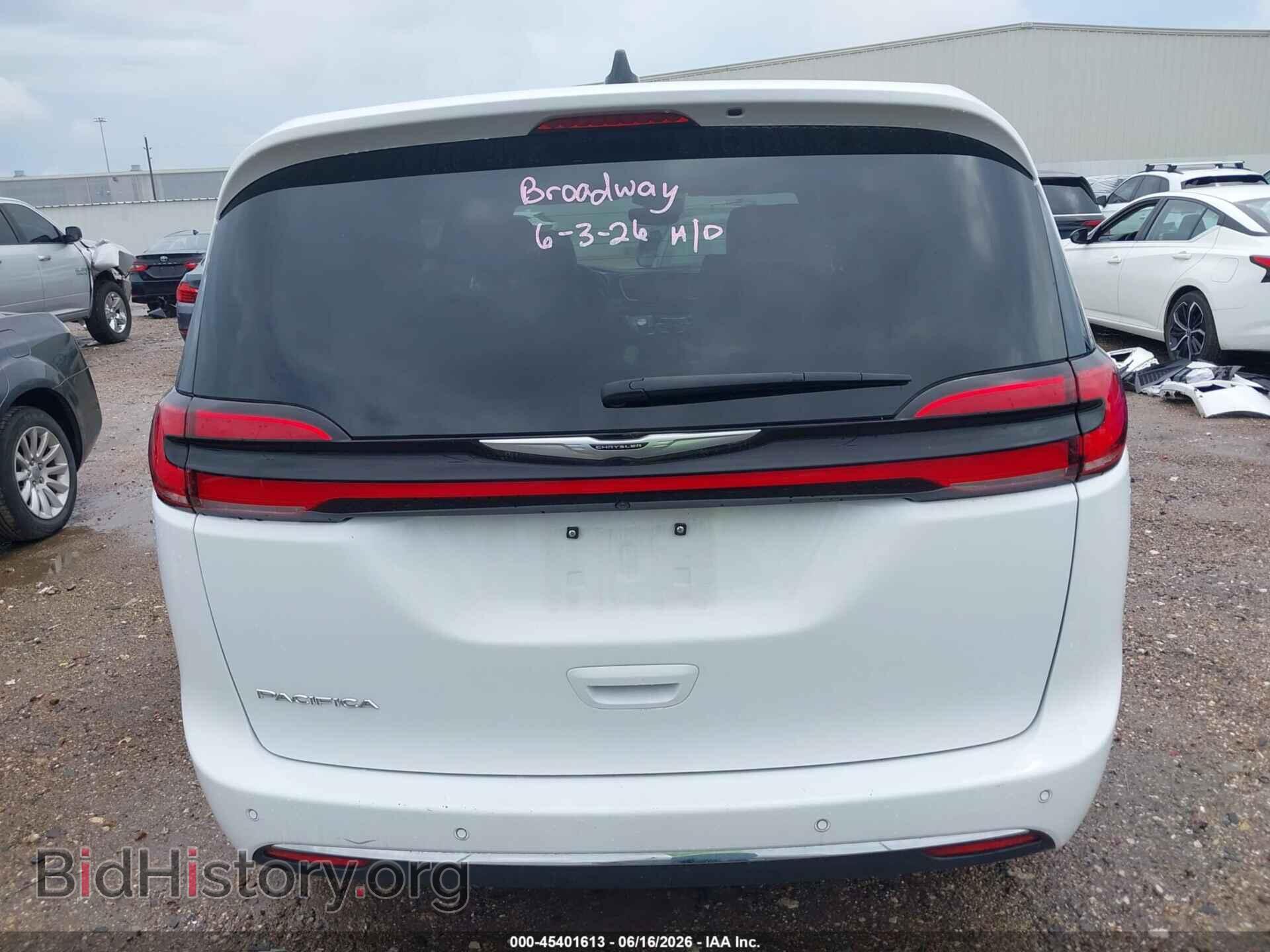2025 CHRYSLER PACIFICA - VIN: 2C4RC1BG2SR570458 - Photo 16