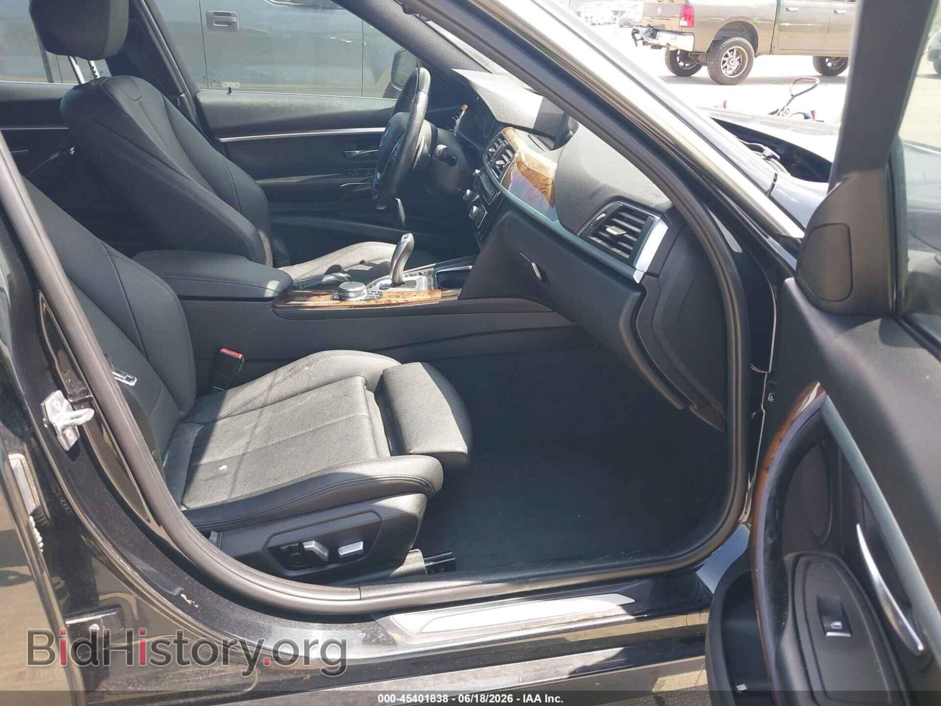 2017 BMW 330E - VIN: WBA8E1C35HA029383 - Photo 5