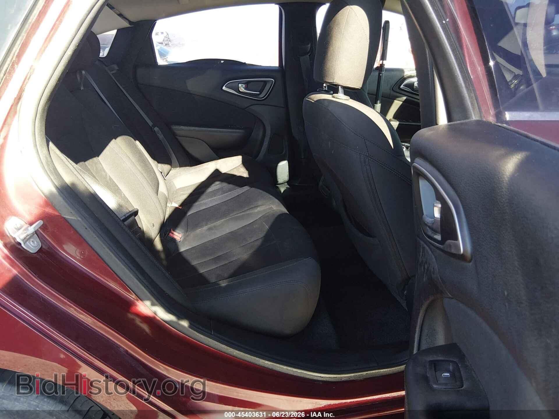 2015 CHRYSLER 200 - VIN: 1C3CCCAB6FN590890 - Фото 8