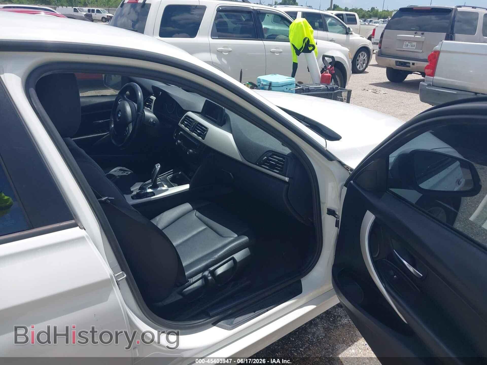2015 BMW 320I - VIN: WBA3B1C53FK136475 - Фото 5