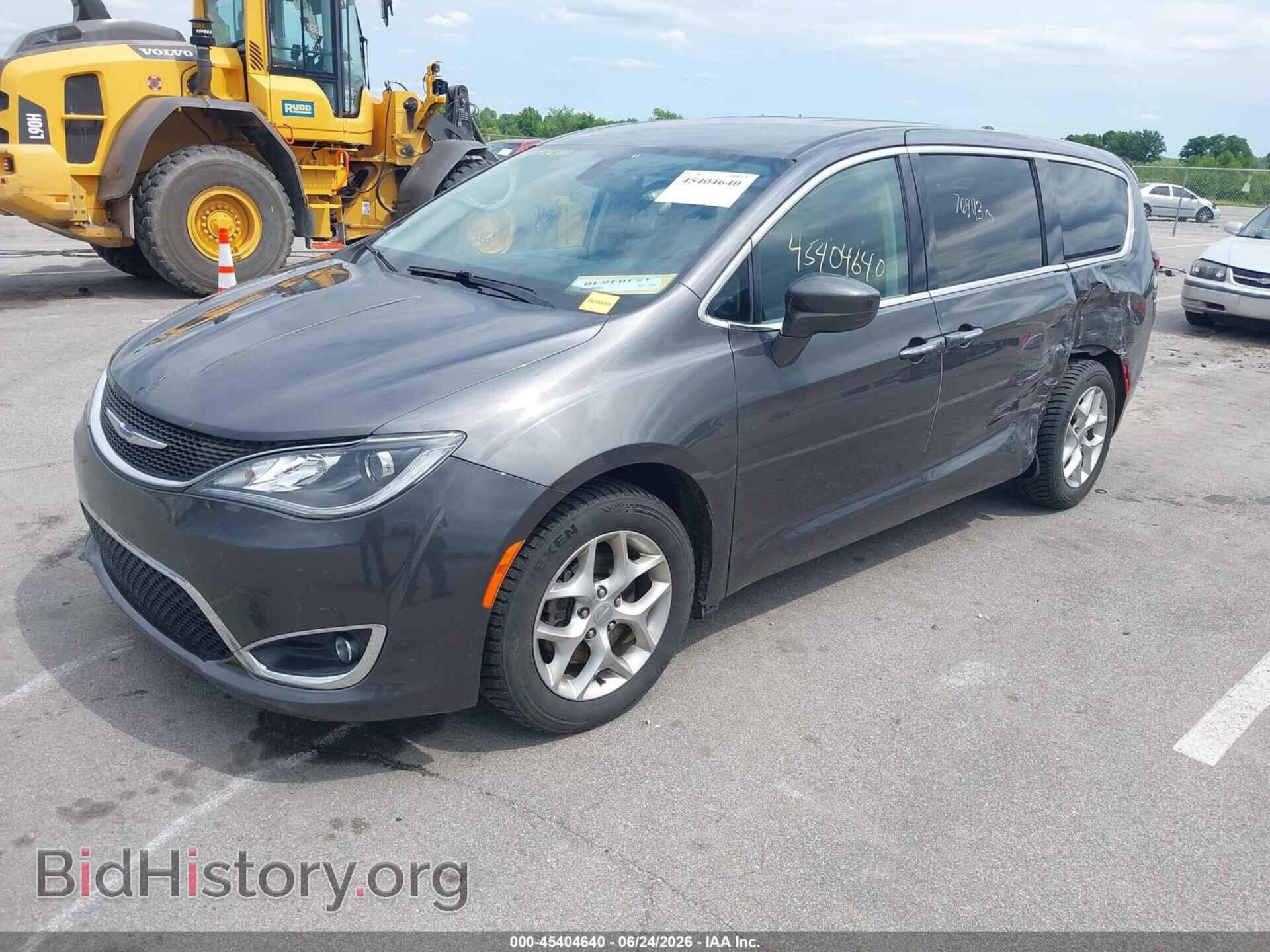 2019 CHRYSLER PACIFICA - VIN: 2C4RC1FG3KR505709 - Photo 2