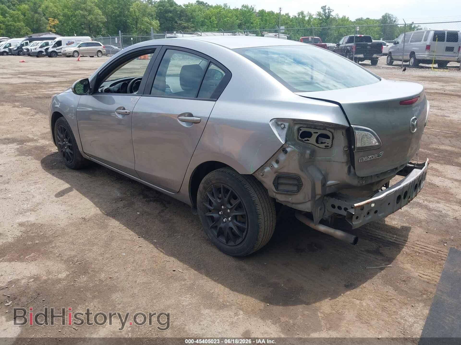 2013 MAZDA MAZDA3 - VIN: JM1BL1U79D1705716 - Фото 3