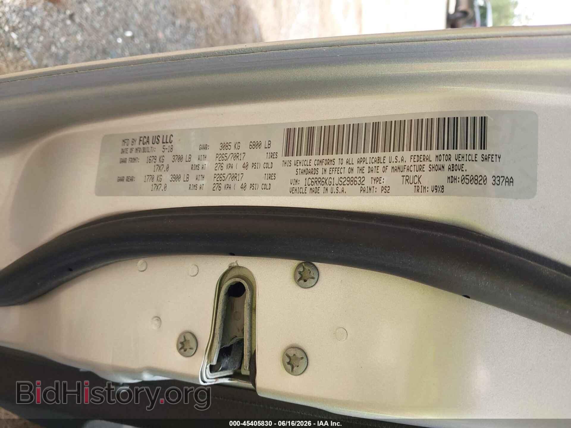 2018 RAM 1500 - VIN: 1C6RR6KG1JS298632 - Фото 9