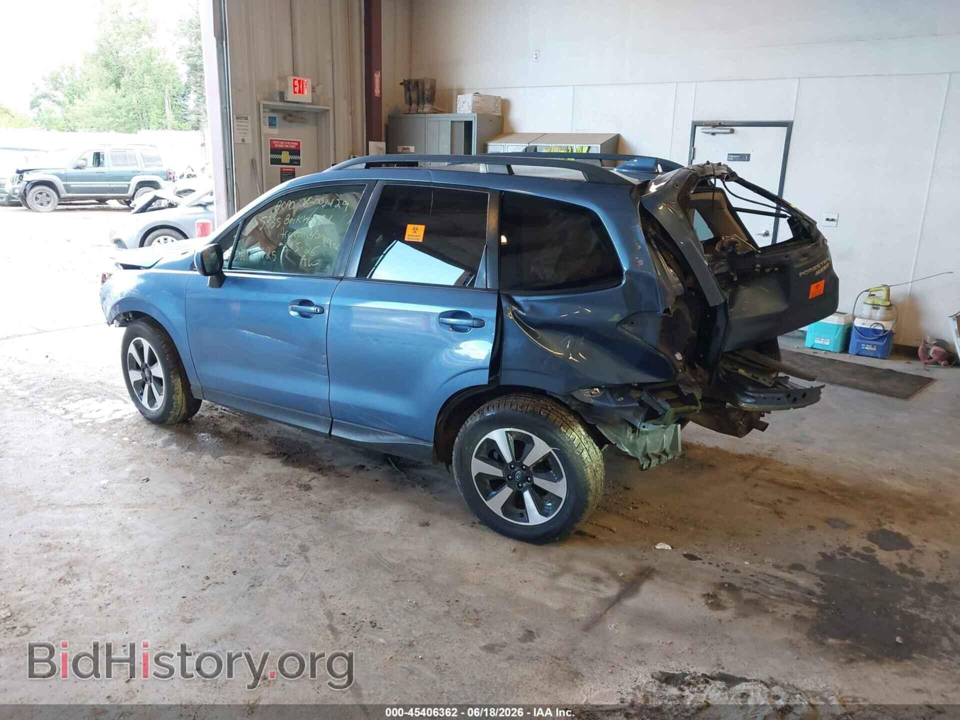 2017 SUBARU FORESTER - VIN: JF2SJAEC2HH518527 - Фото 6