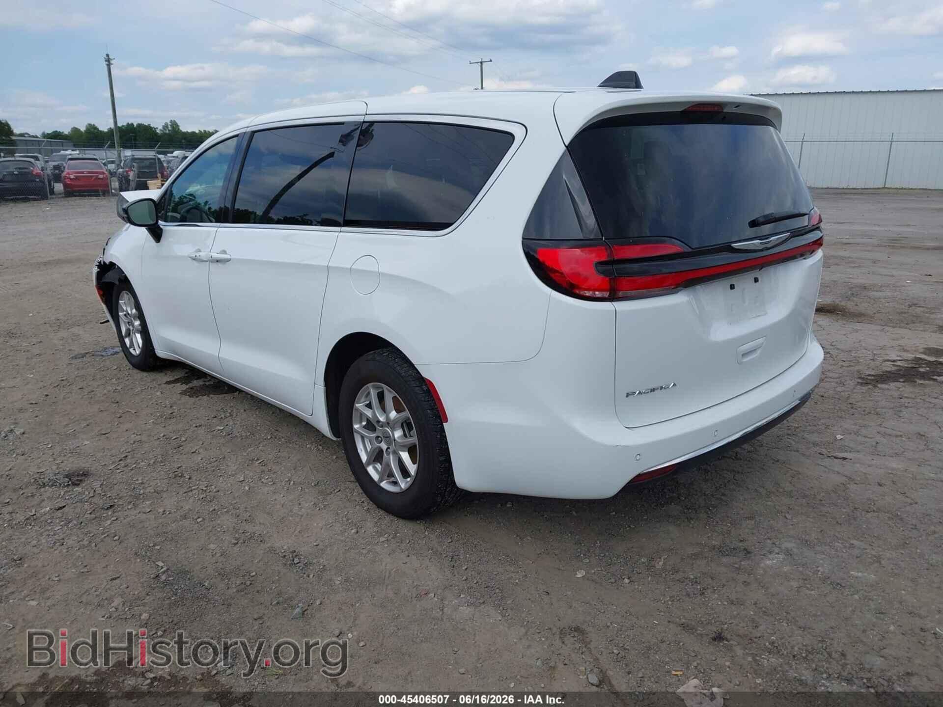 2025 CHRYSLER PACIFICA - VIN: 2C4RC1BGXSR532489 - Photo 3