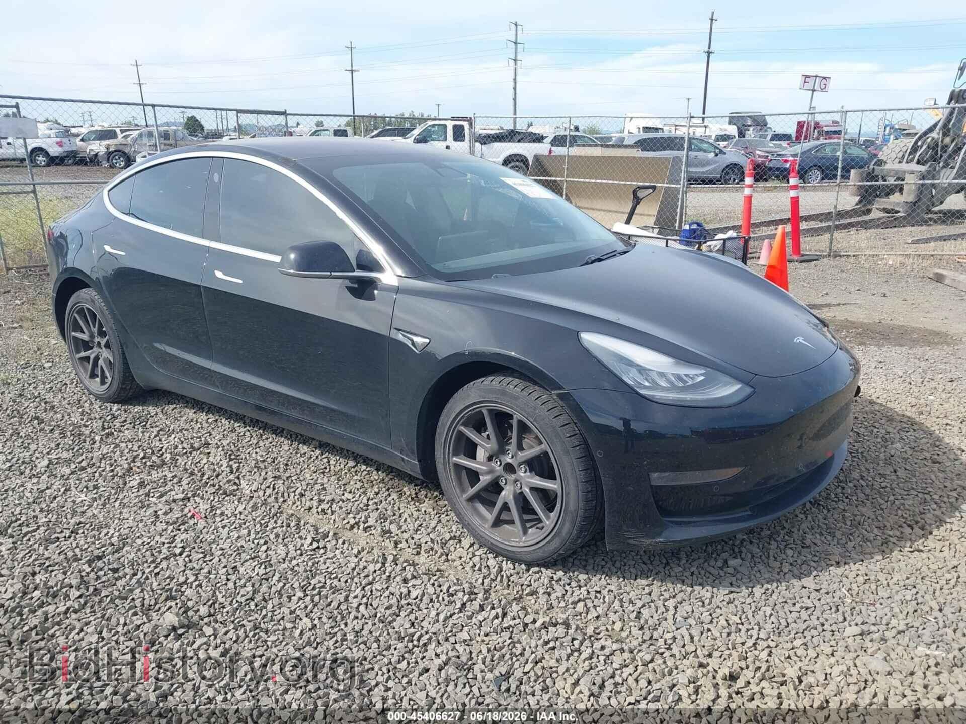 Фотография 5YJ3E1EA7JF101478 - TESLA MODEL 3 2018
