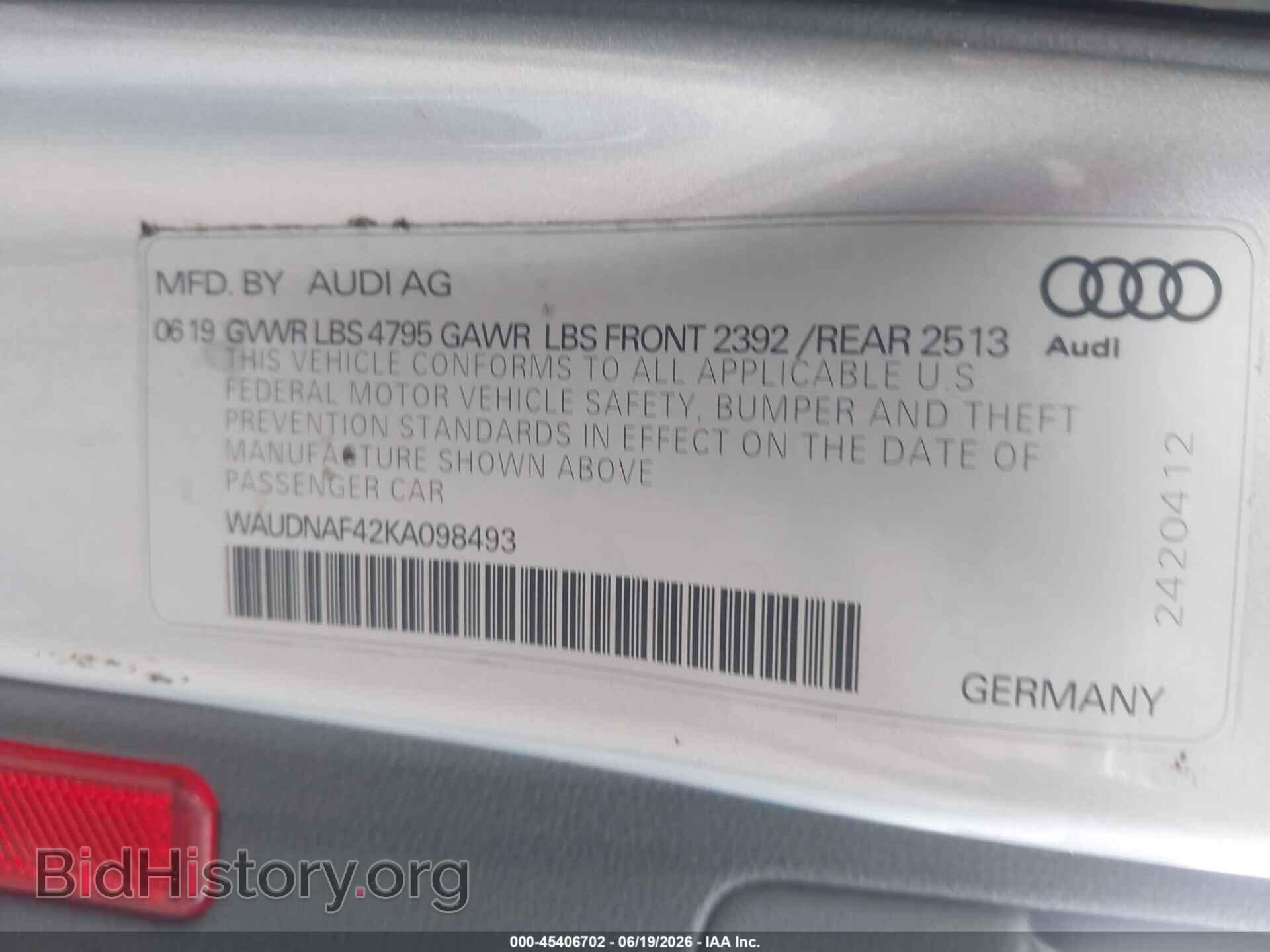 2019 AUDI A4 - VIN: WAUDNAF42KA098493 - Фото 9