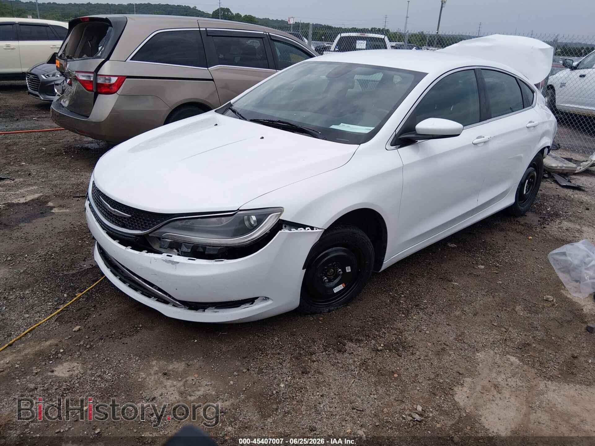 2015 CHRYSLER 200 - VIN: 1C3CCCAB5FN607369 - Photo 2