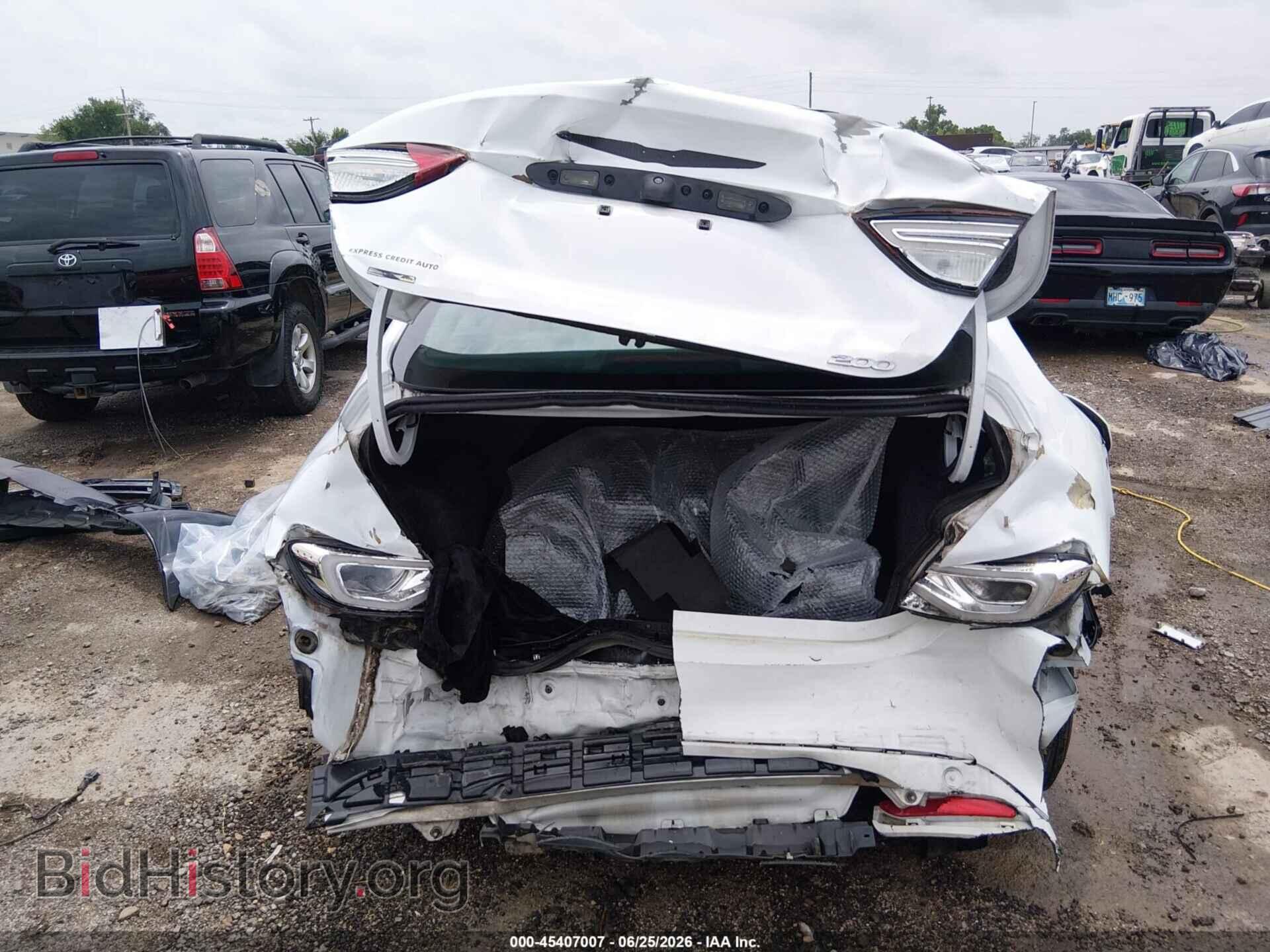 2015 CHRYSLER 200 - VIN: 1C3CCCAB5FN607369 - Photo 17