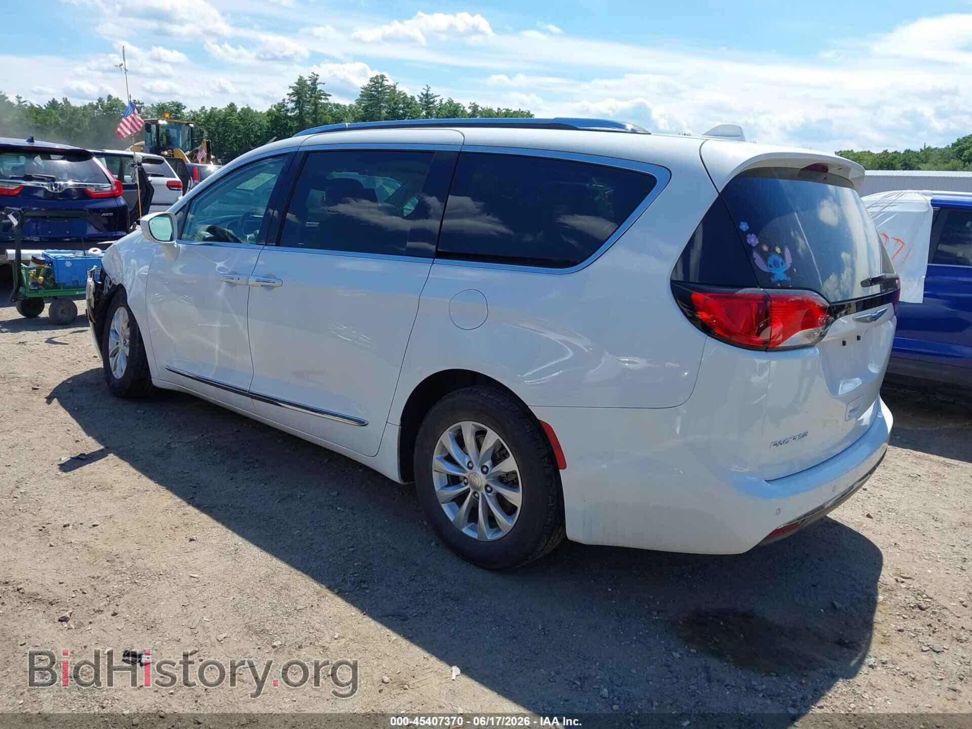 2018 CHRYSLER PACIFICA - VIN: 2C4RC1EG5JR155368 - Photo 3