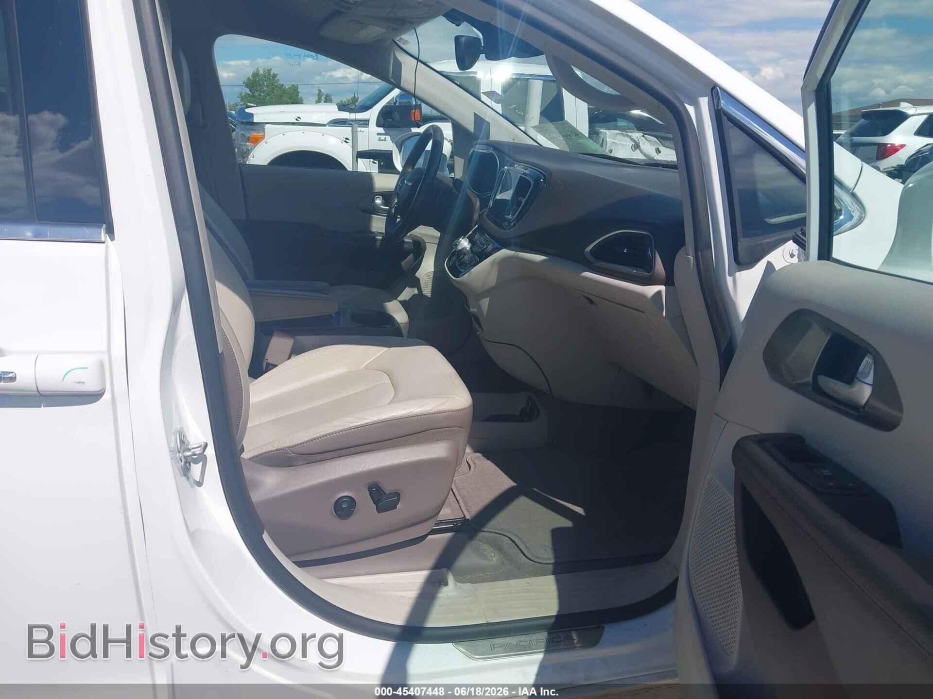 2018 CHRYSLER PACIFICA - VIN: 2C4RC1EG5JR338611 - Фото 5