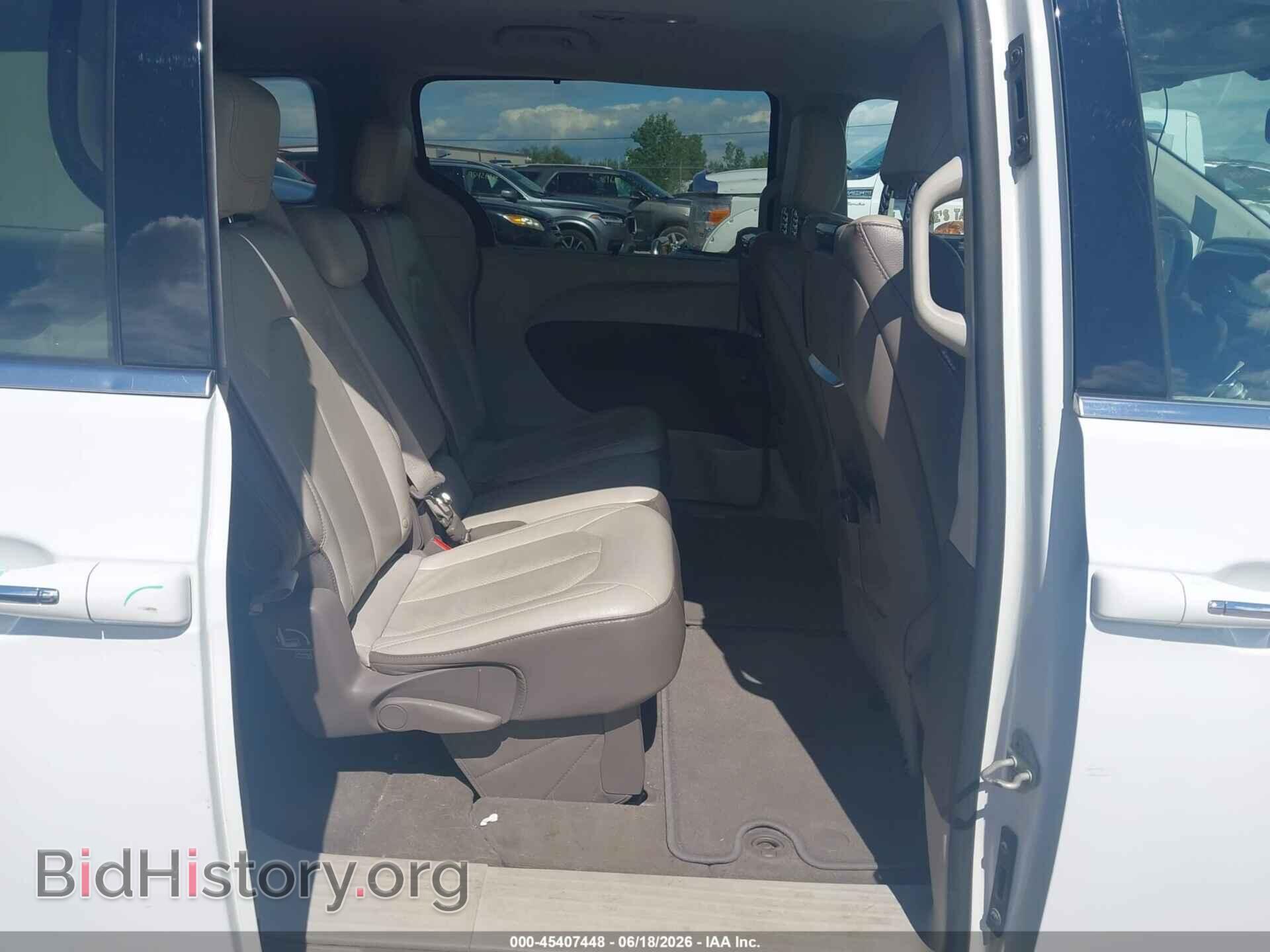 2018 CHRYSLER PACIFICA - VIN: 2C4RC1EG5JR338611 - Фото 8