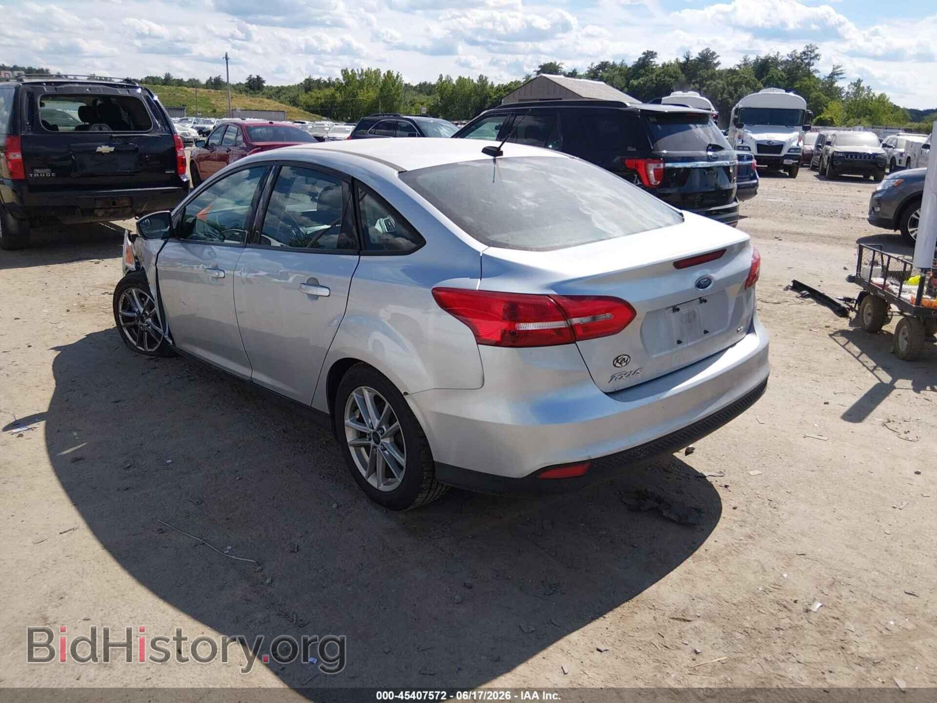 2016 FORD FOCUS - VIN: 1FADP3F2XGL235995 - Фото 3