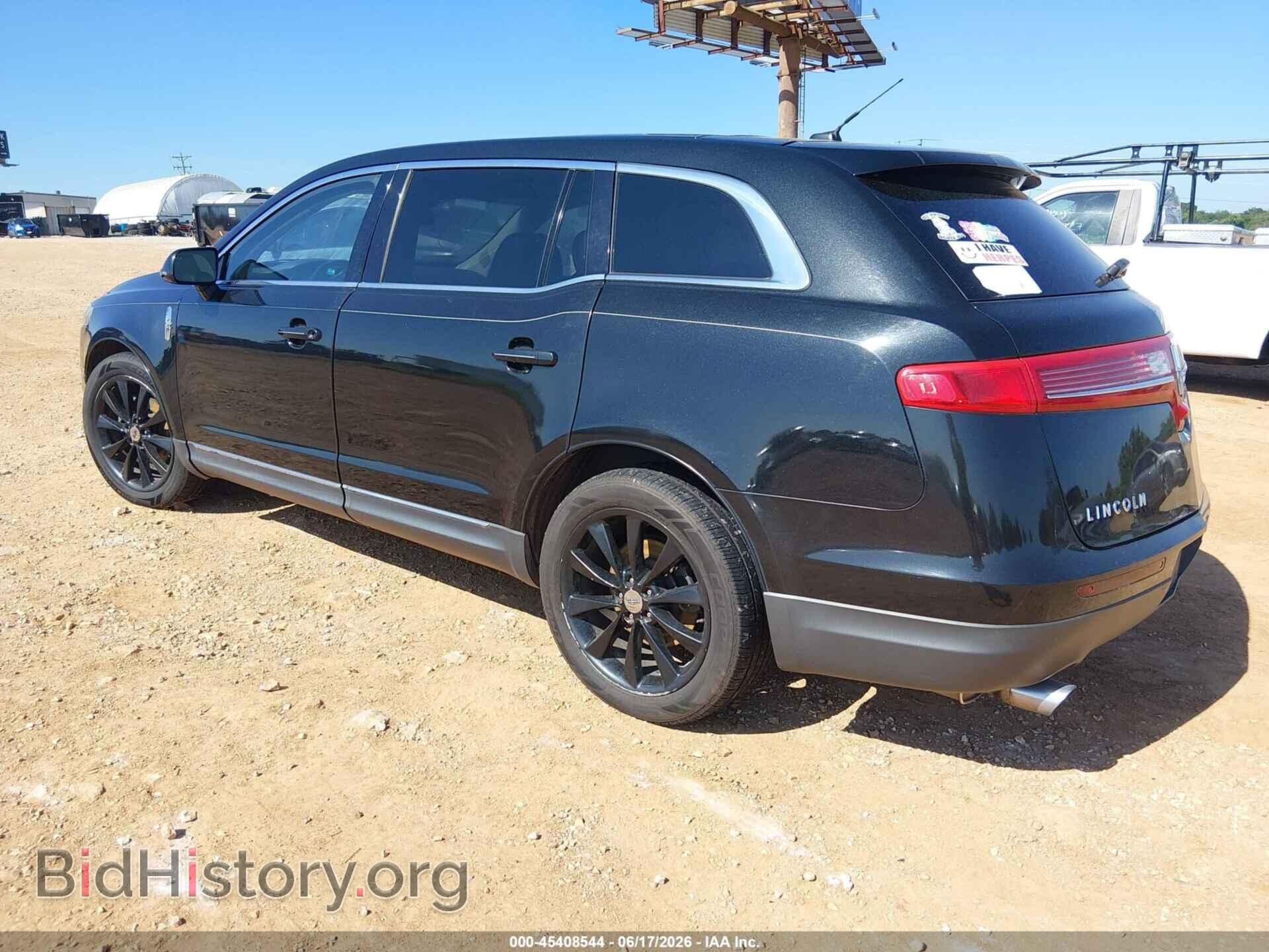 2011 LINCOLN MKT - VIN: 2LMHJ5AT1BBJ52215 - Фото 3