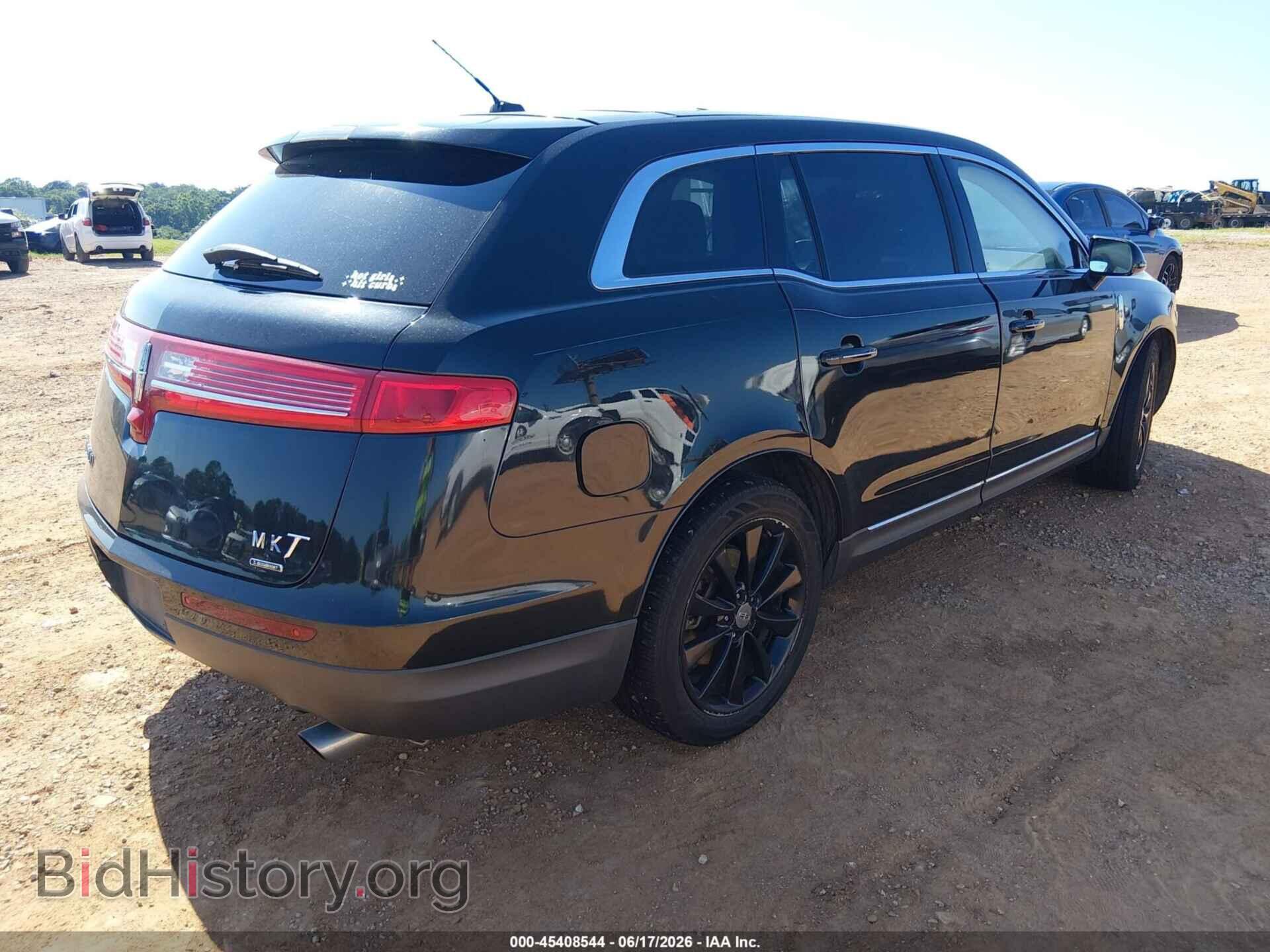 2011 LINCOLN MKT - VIN: 2LMHJ5AT1BBJ52215 - Фото 4