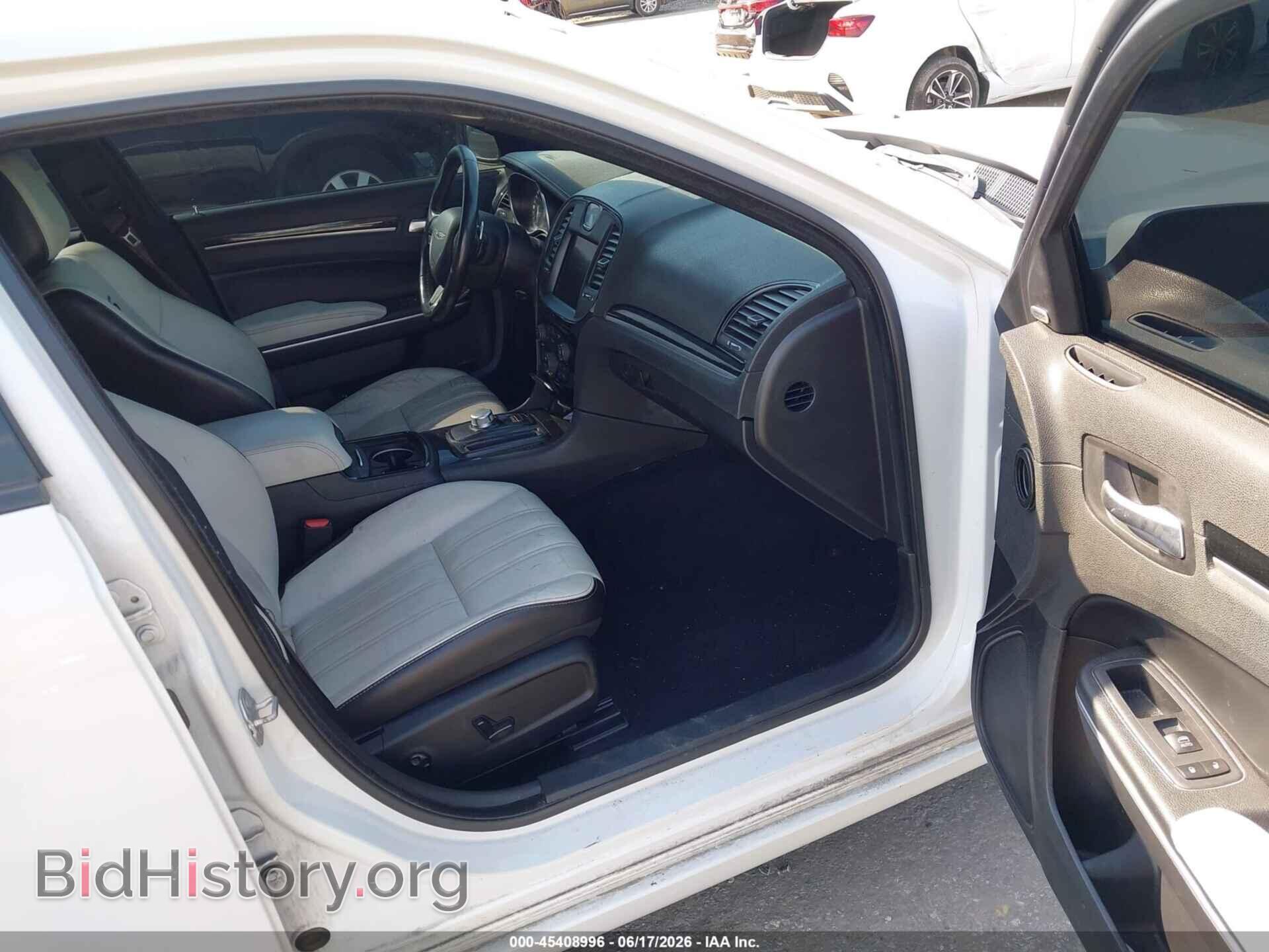2021 CHRYSLER 300 - VIN: 2C3CCABG8MH525639 - Photo 5