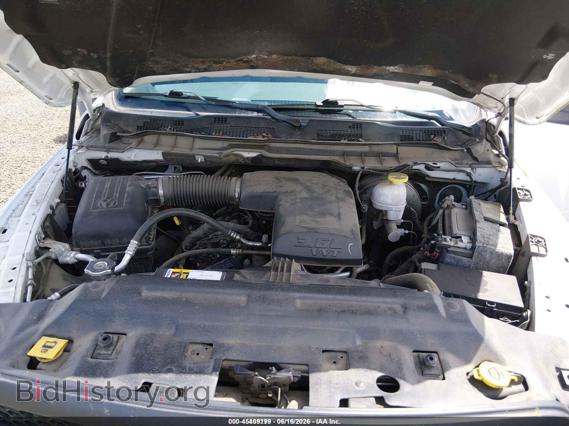 2018 RAM 1500 - VIN: 1C6RR6FG7JS303598 - Фото 10