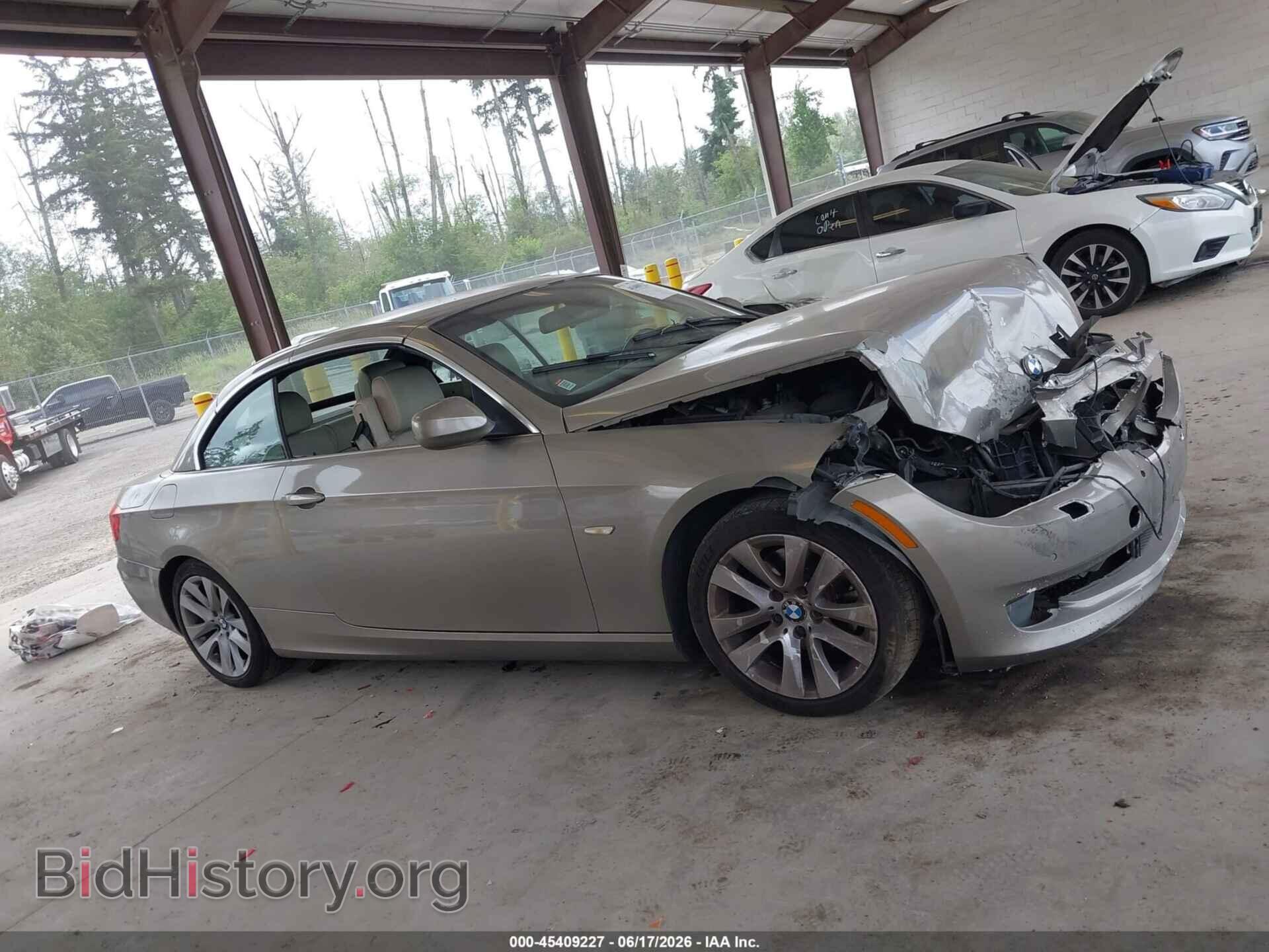 2011 BMW 328I - VIN: WBADW3C52BE538954 - Фото 12