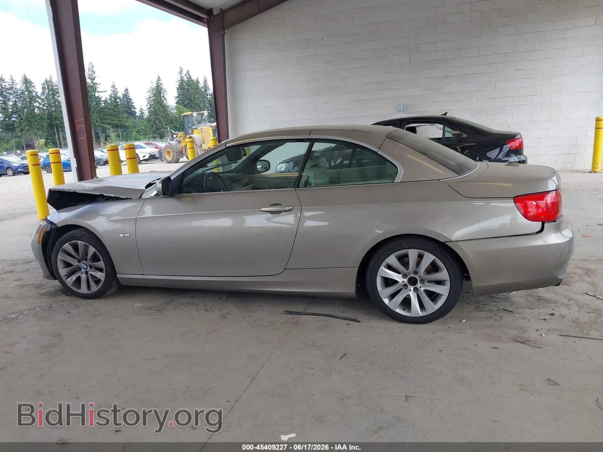 2011 BMW 328I - VIN: WBADW3C52BE538954 - Фото 13