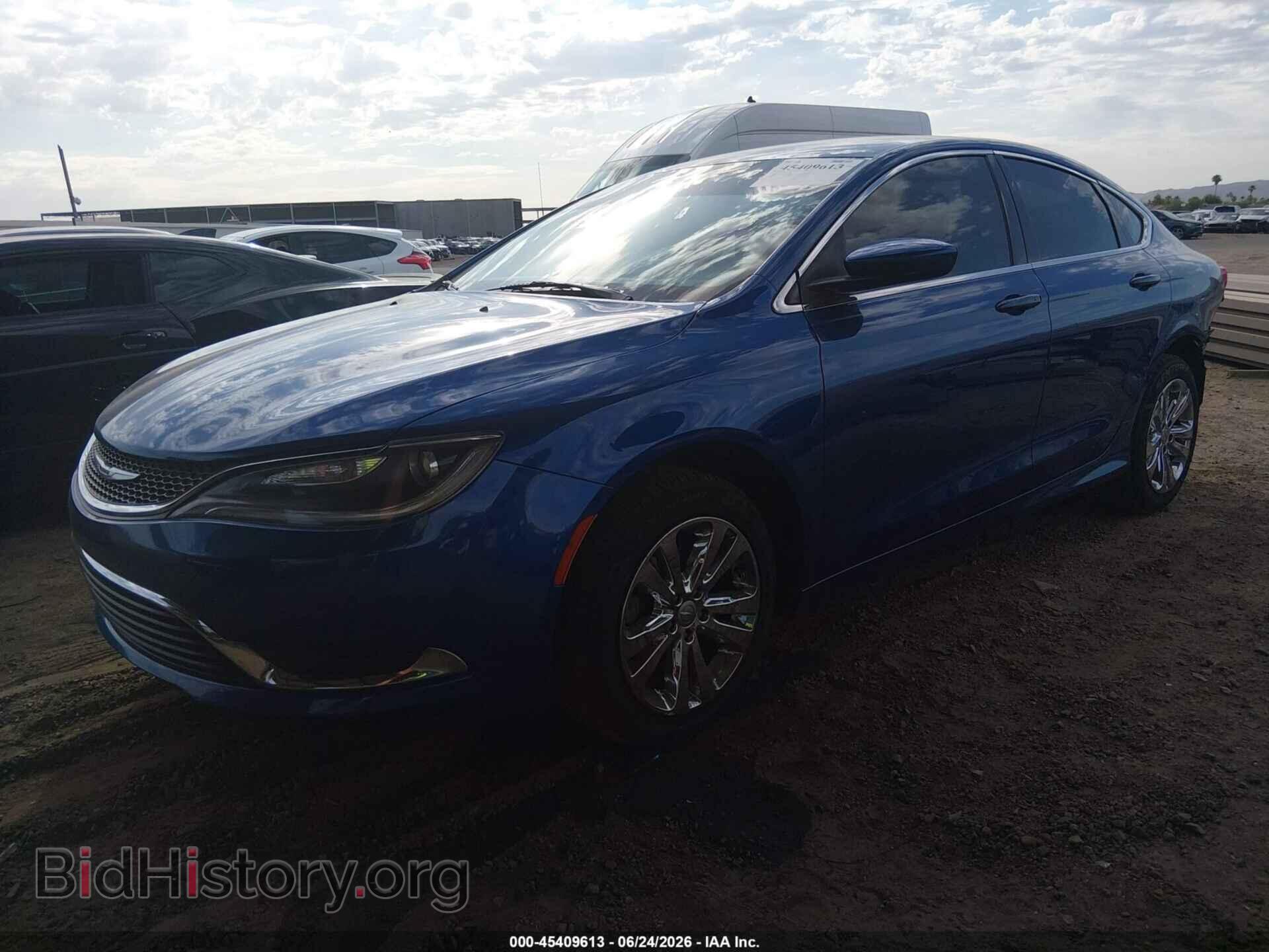 2016 CHRYSLER 200 - VIN: 1C3CCCAB8GN152423 - Фото 2