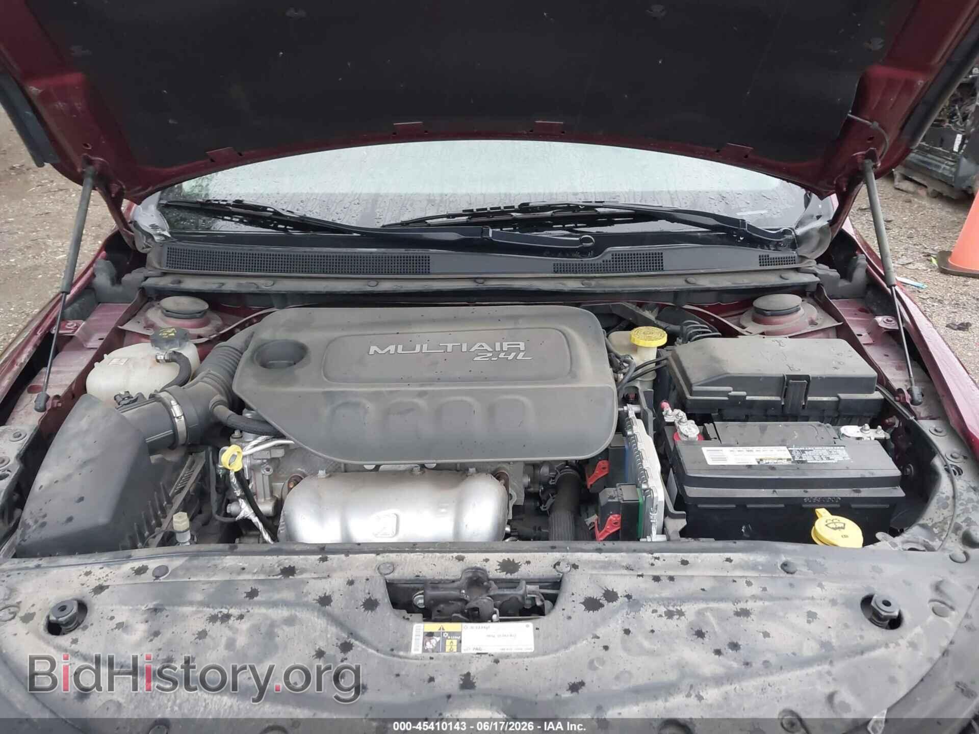 2016 CHRYSLER 200 - VIN: 1C3CCCAB1GN129498 - Фото 10