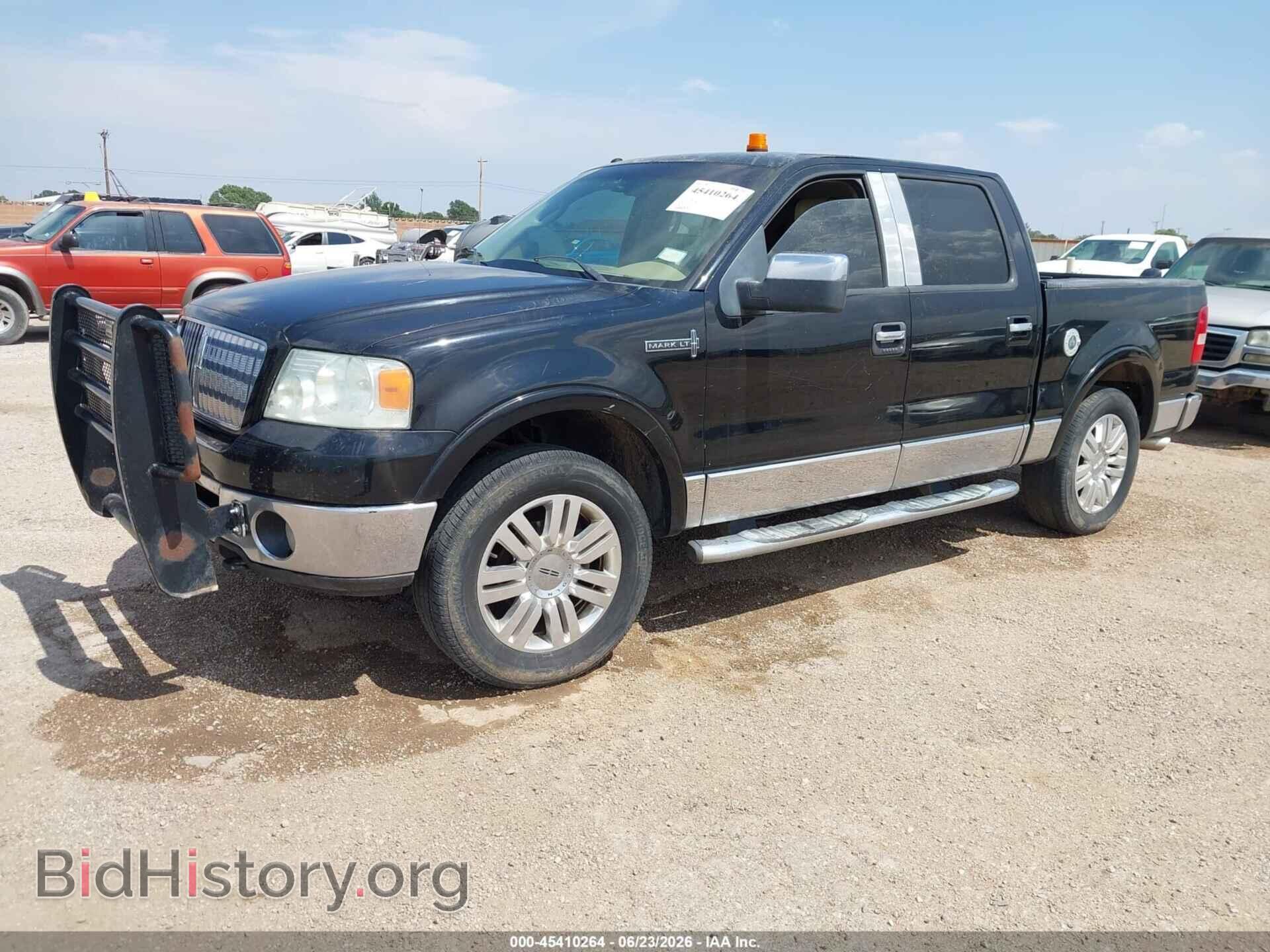 2006 LINCOLN MARK LT - VIN: 5LTPW16526FJ20617 - Фото 2
