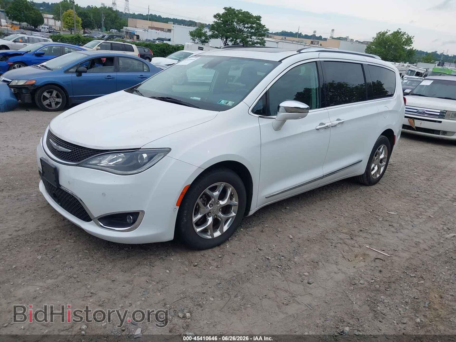 2017 CHRYSLER PACIFICA - VIN: 2C4RC1GG9HR660353 - Photo 2