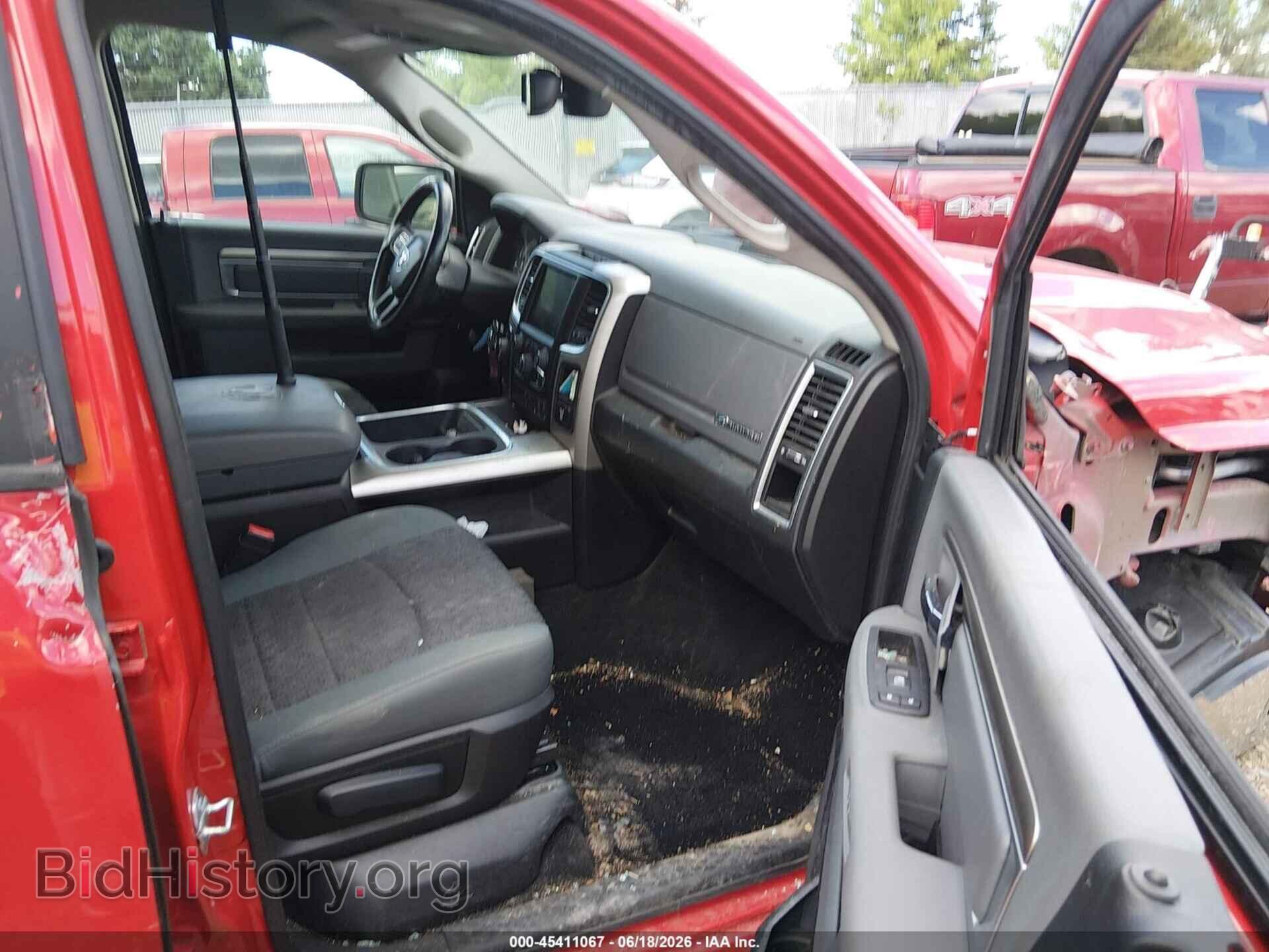2016 RAM 1500 - VIN: 3C6RR7LT8GG338805 - Фото 5