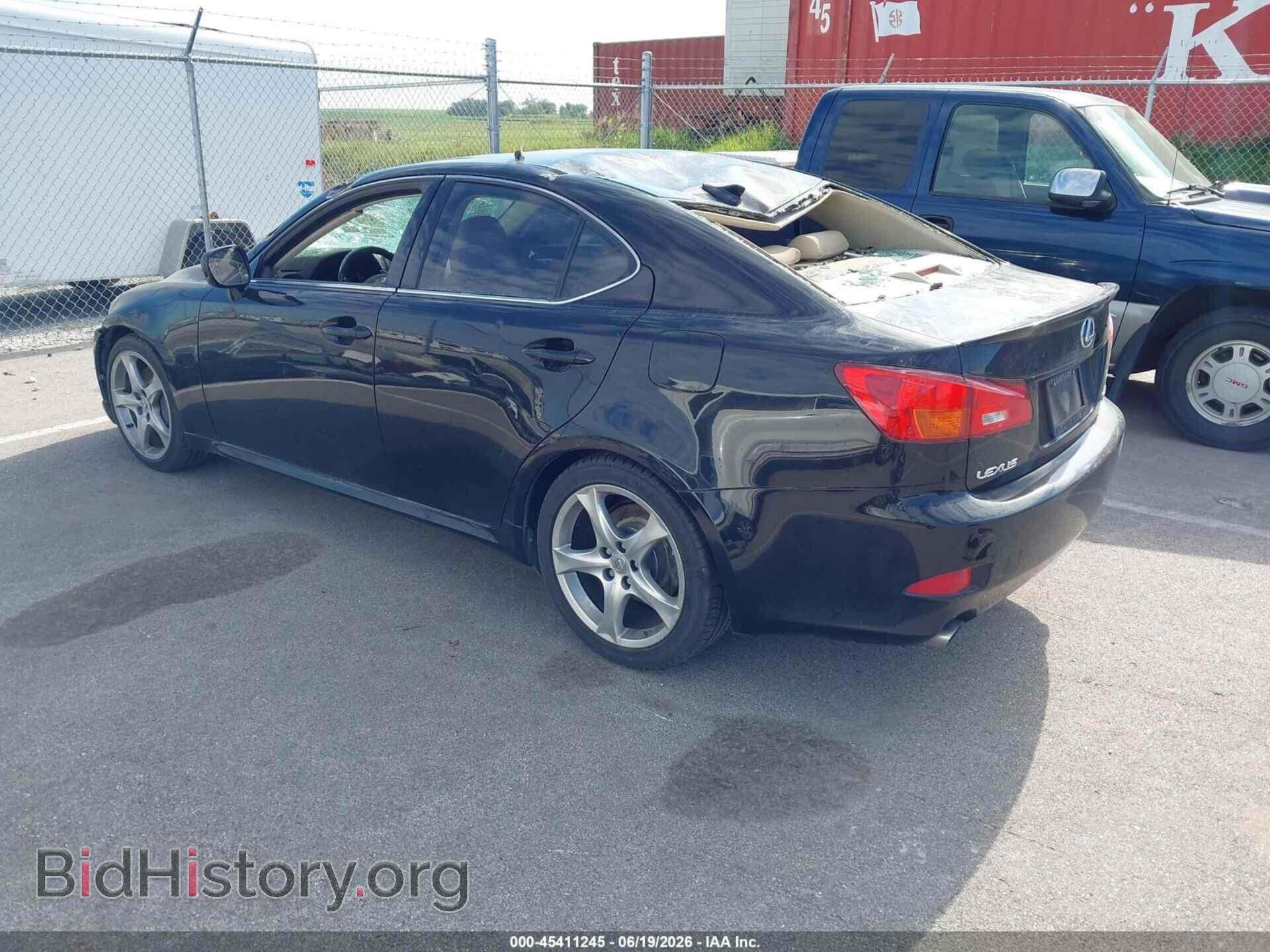 2007 LEXUS IS 350 - VIN: JTHBE262772011704 - Фото 3