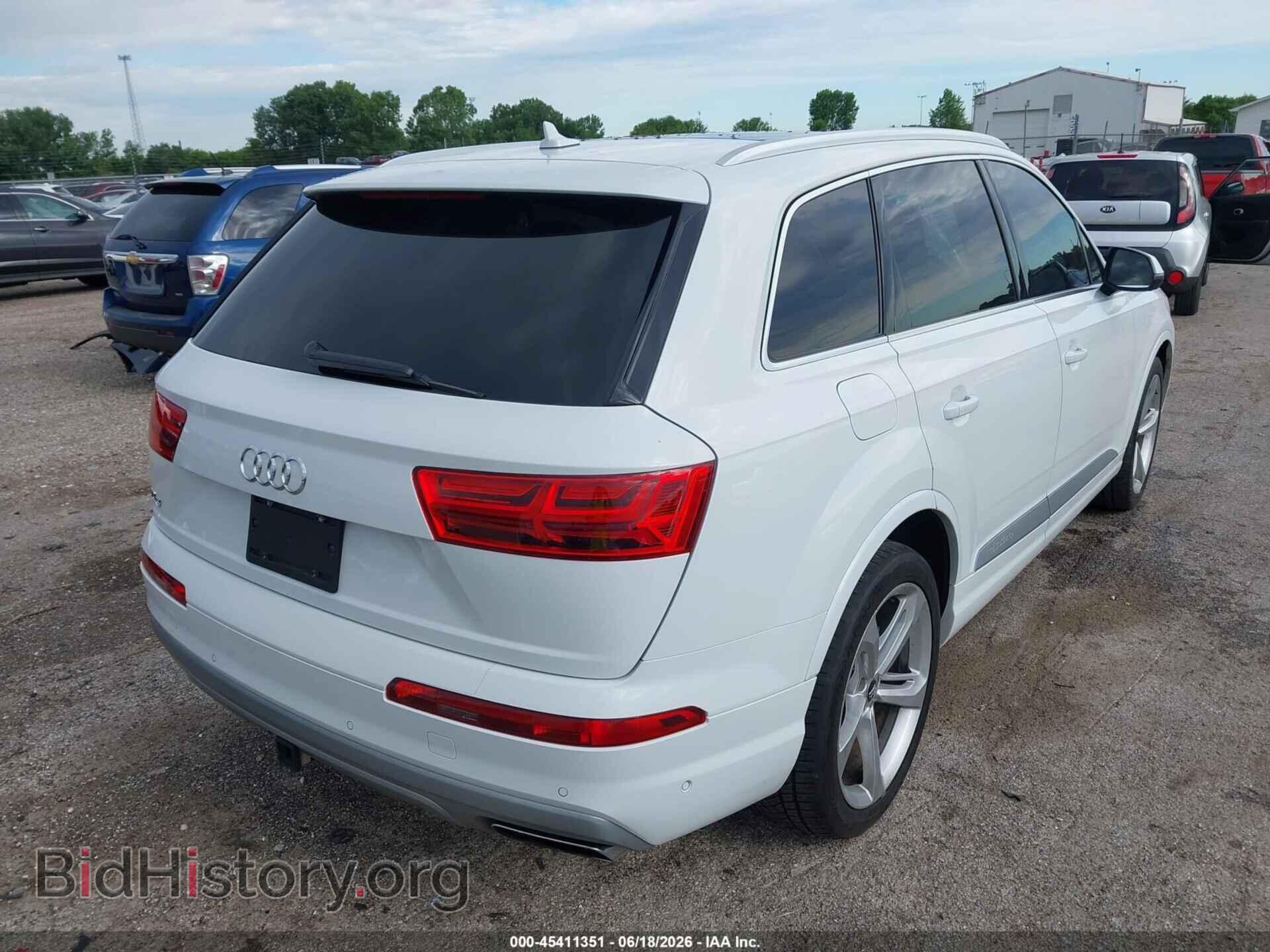 2019 AUDI Q7 - VIN: WA1VAAF72KD024089 - Photo 4