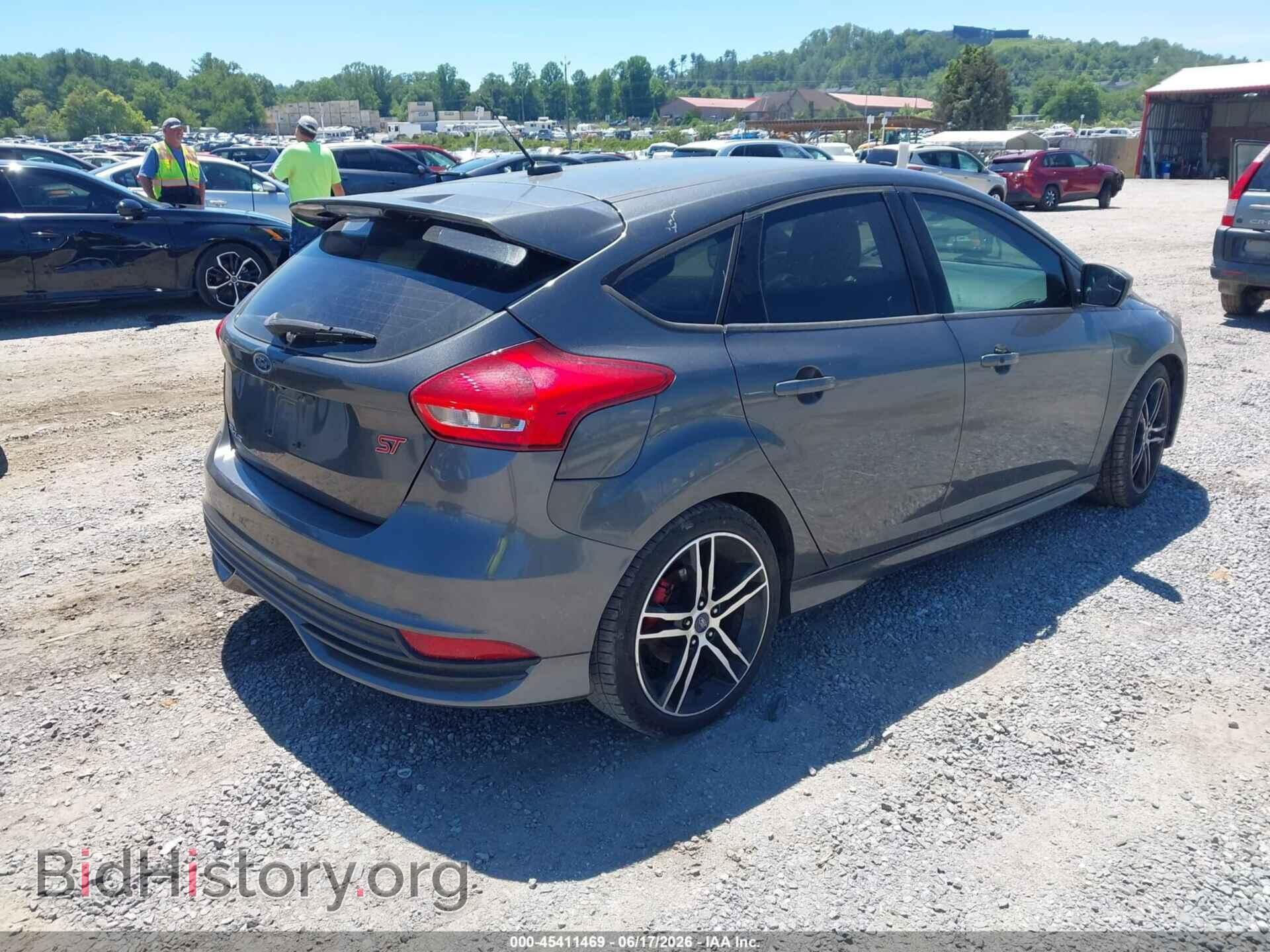 2017 FORD FOCUS ST - VIN: 1FADP3L90HL266630 - Photo 4