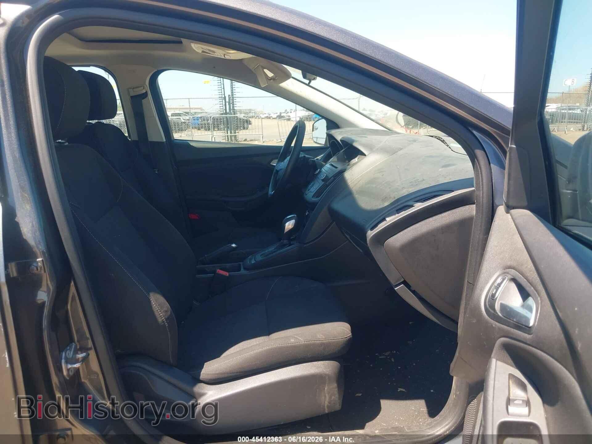 2016 FORD FOCUS - VIN: 1FADP3F2XGL203550 - Photo 5