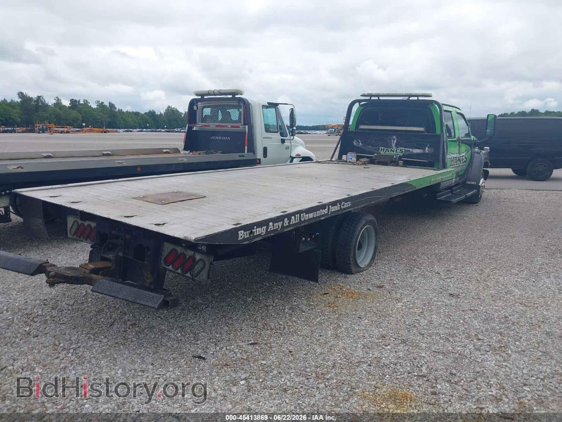 2005 GMC C5500 - VIN: 1GDE5E1205F509347 - Photo 4