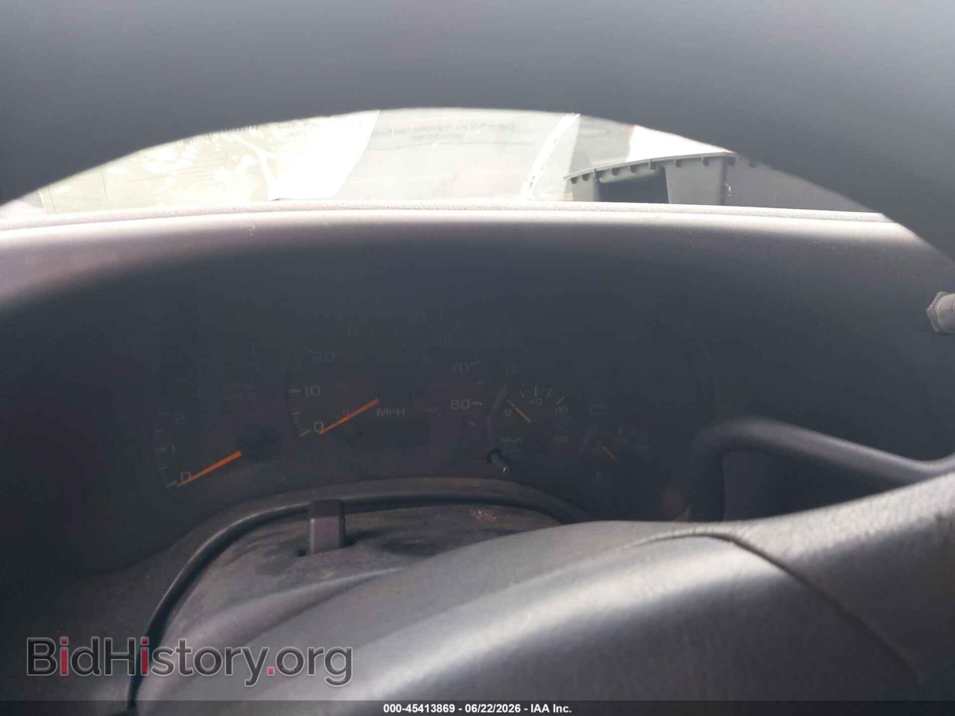 2005 GMC C5500 - VIN: 1GDE5E1205F509347 - Photo 5
