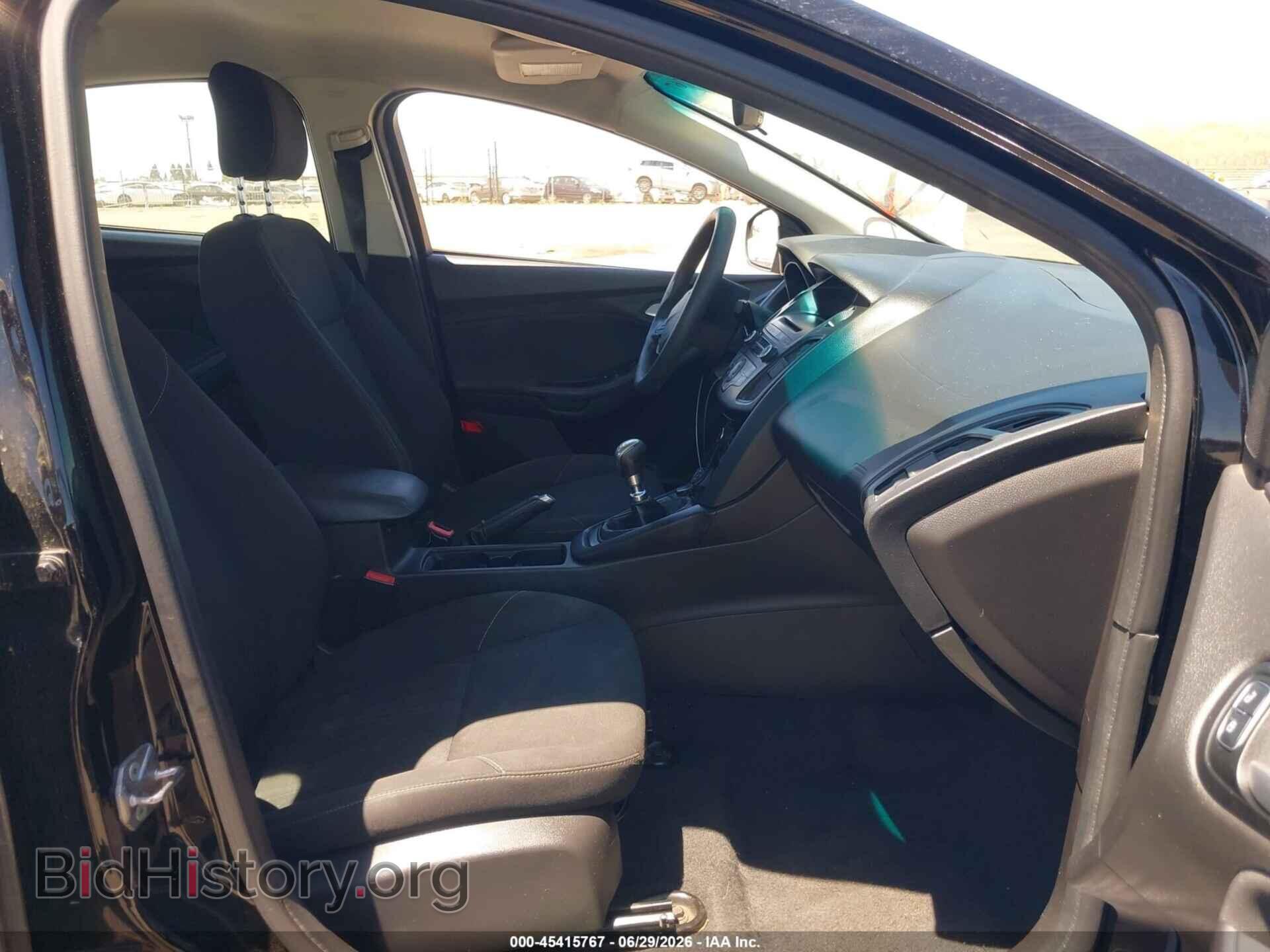 2017 FORD FOCUS - VIN: 1FADP3FE1HL237565 - Photo 5