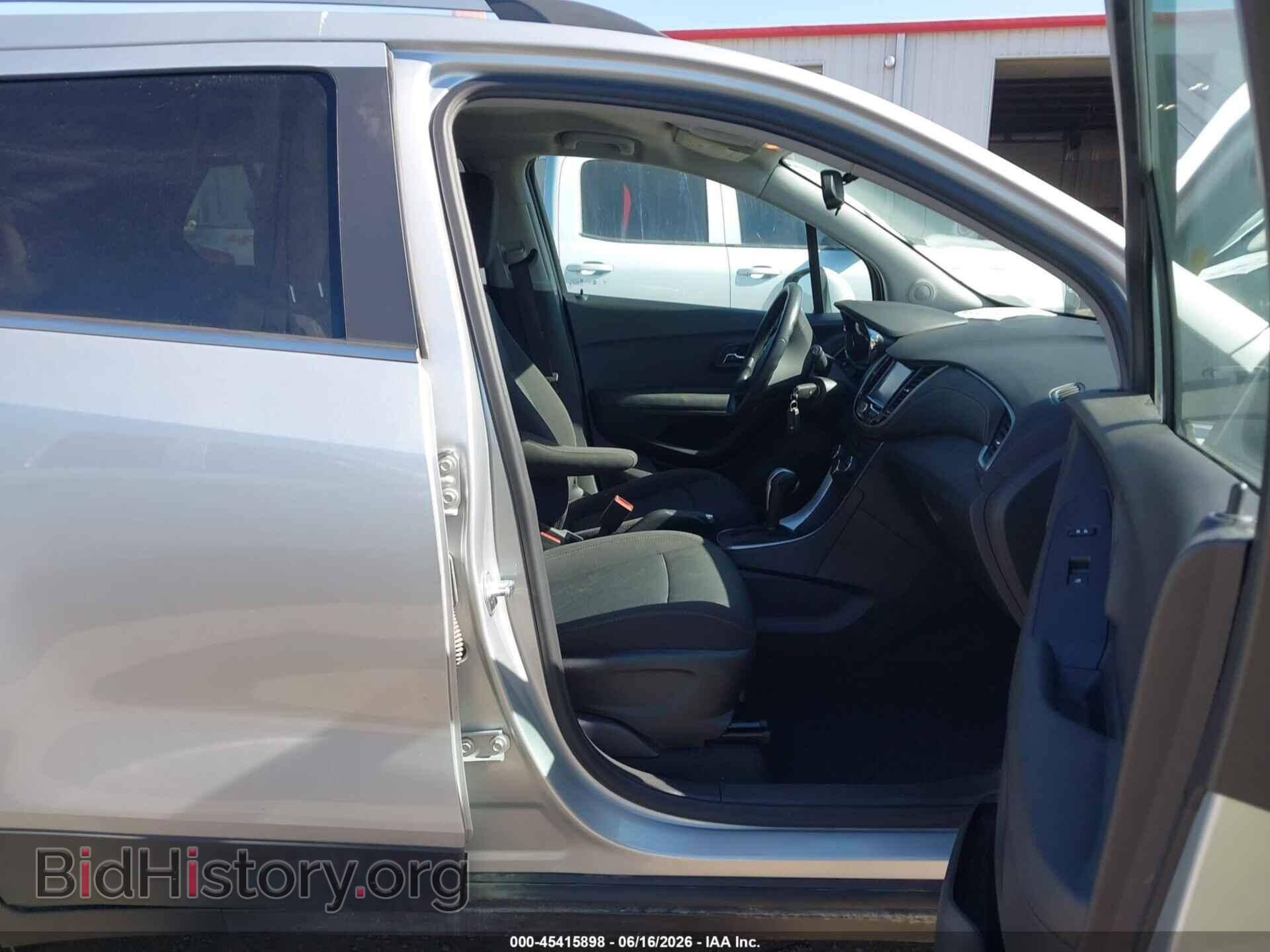 2017 CHEVROLET TRAX - VIN: 3GNCJPSB3HL146738 - Фото 5