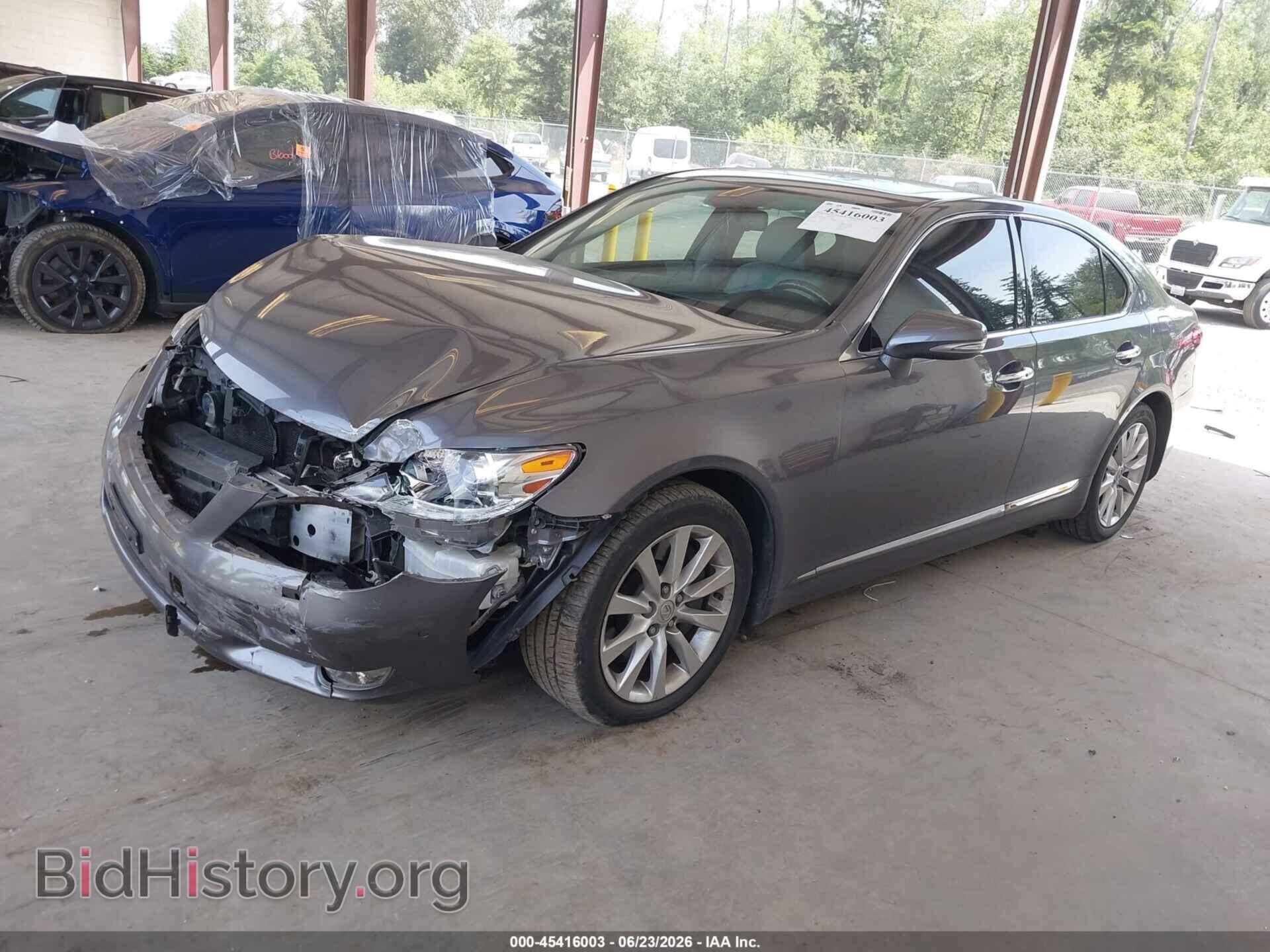 2012 LEXUS LS 460 - VIN: JTHCL5EF4C5013550 - Photo 2