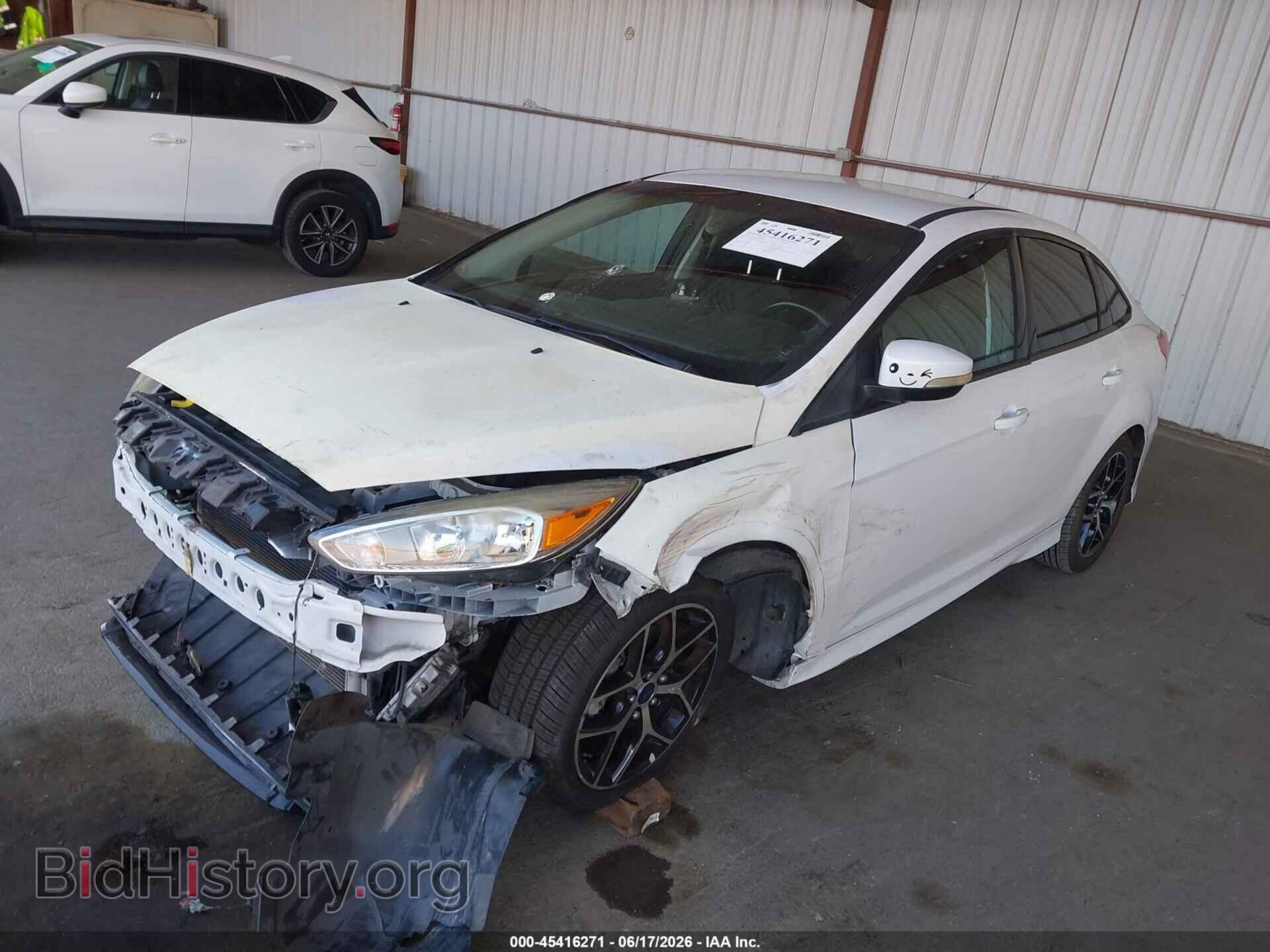 2016 FORD FOCUS - VIN: 1FADP3F2XGL209140 - Фото 2